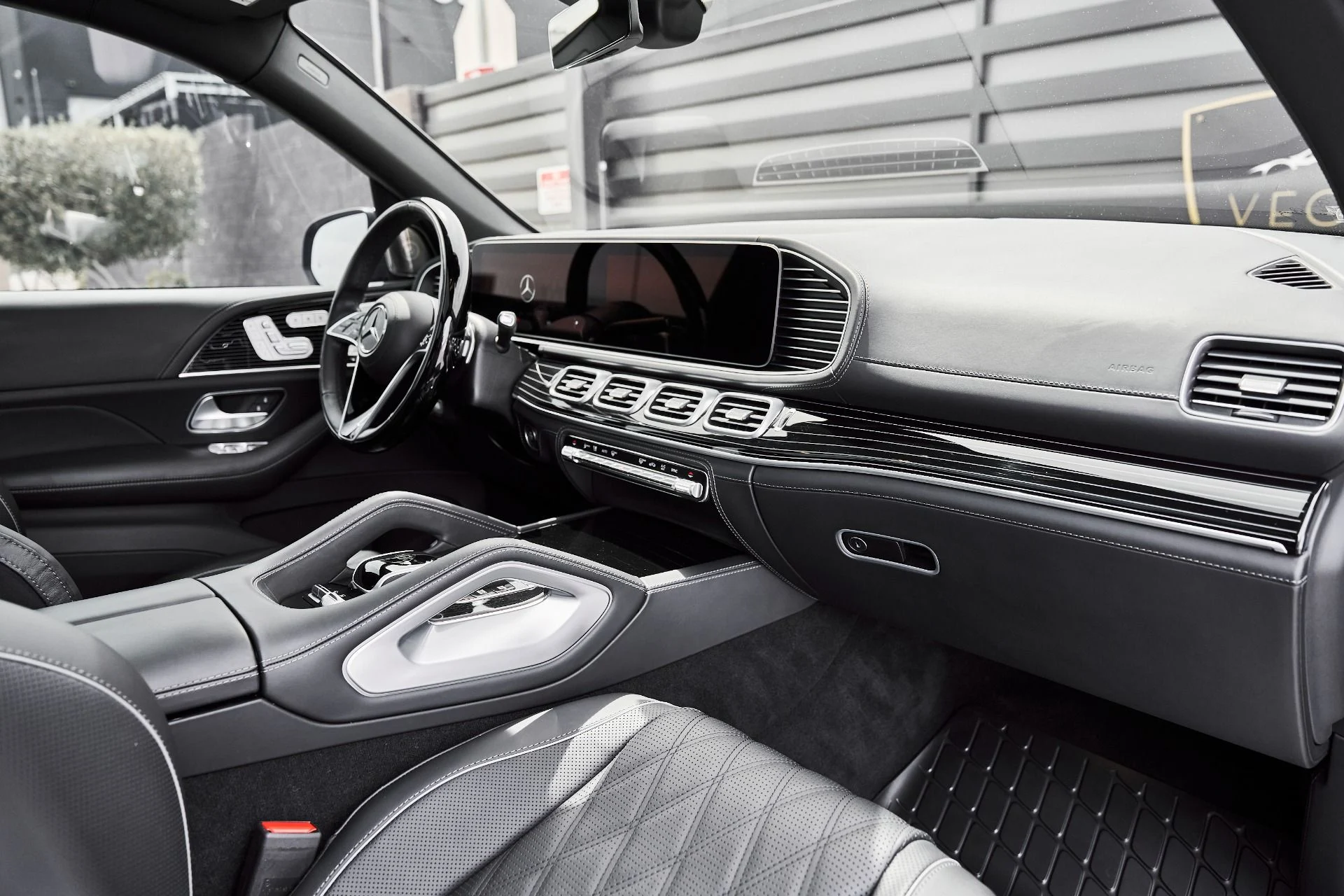 mph038_2740153491_Used_2024_Mercedes_Benz_GLS_Maybach_GLS_600_1776550610_b46d8fd5f1