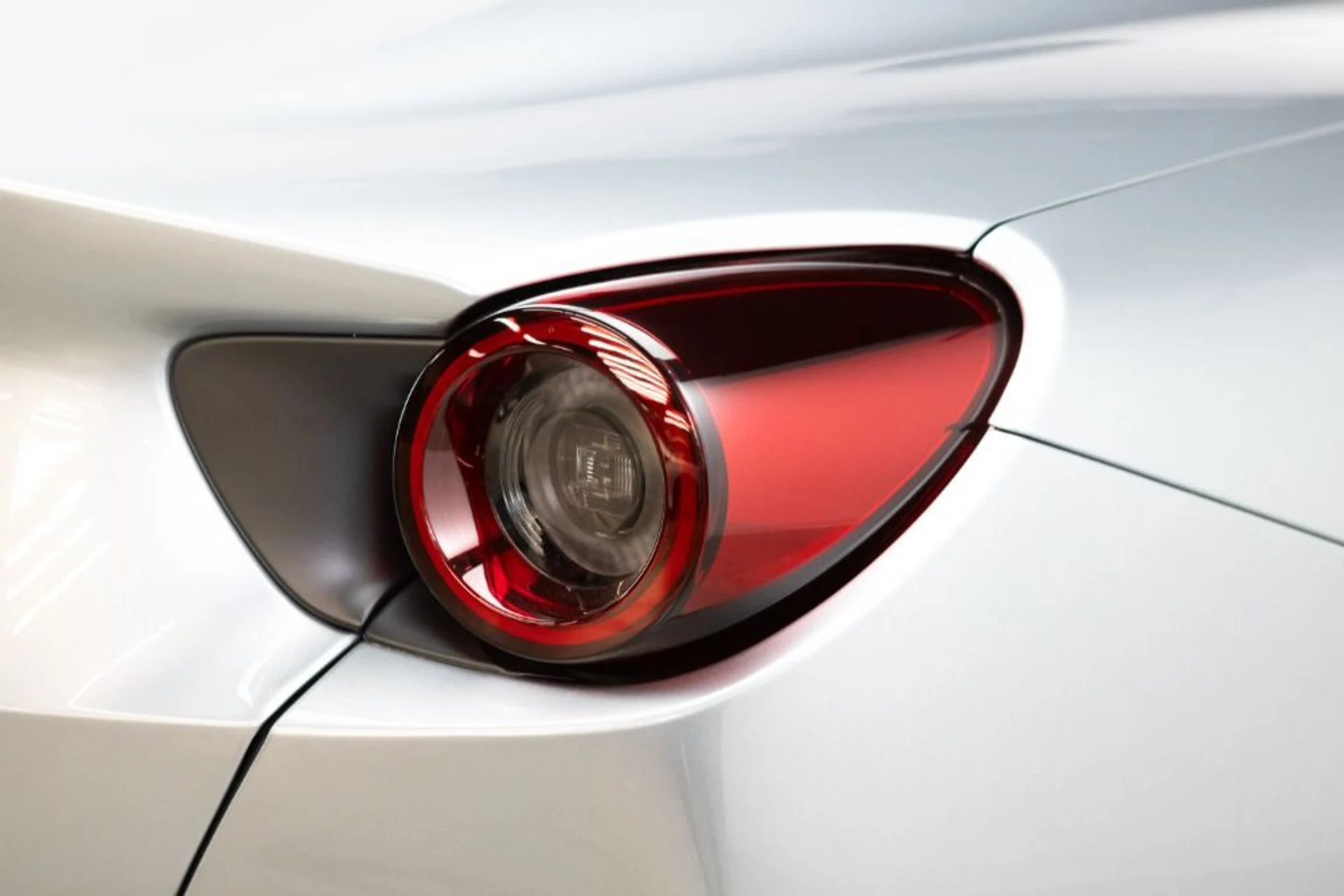 mph038_2741893593_Used_2019_Ferrari_Portofino_9362c577f9