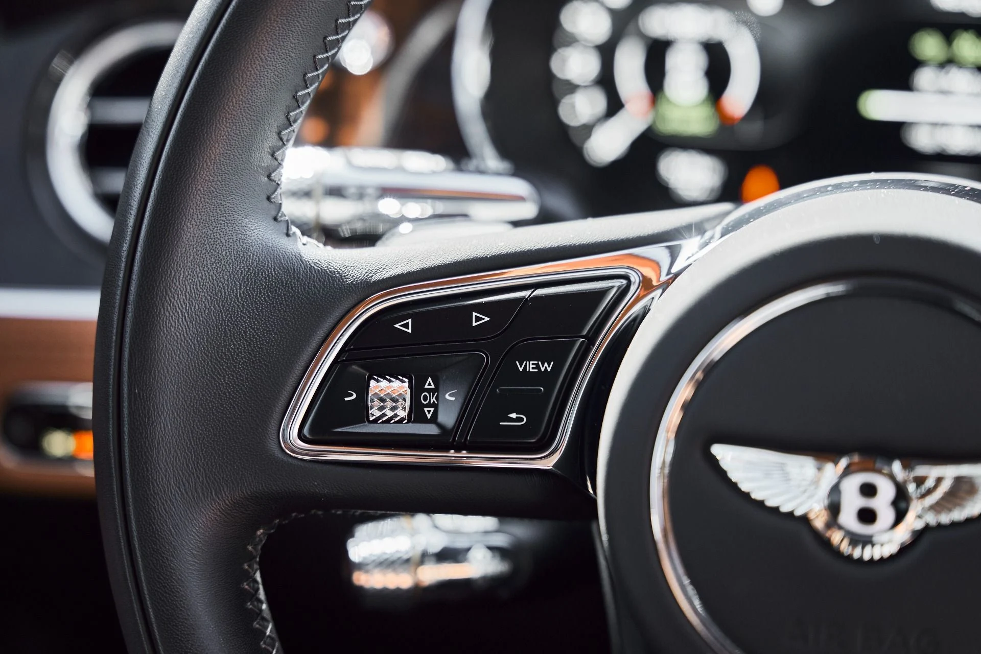 mph038_2744372371_Used_2025_Bentley_Continental_GT_Speed_1775343868_e9f1a3dad1