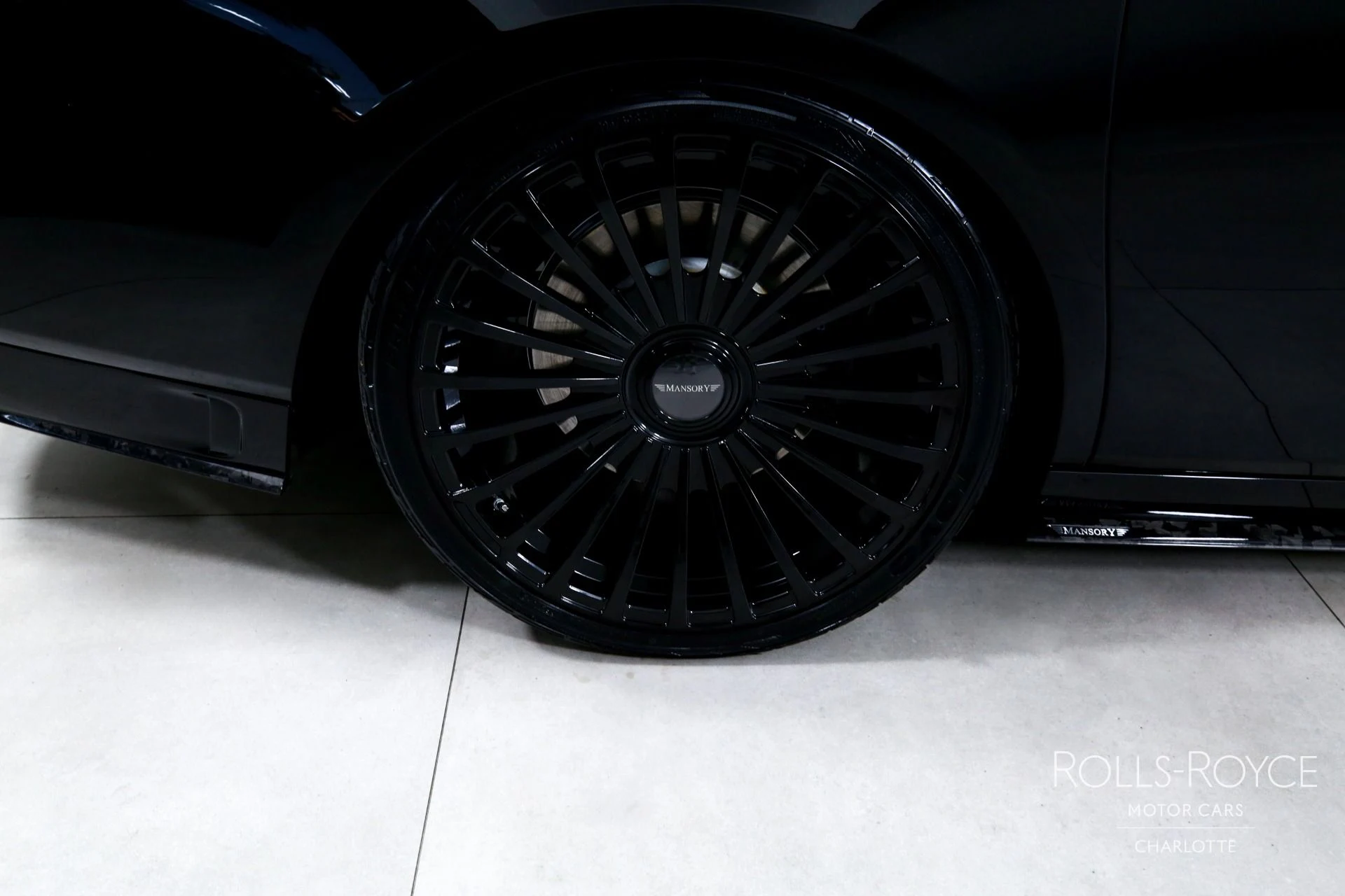 mph038_2752264432_Used_2026_Rolls_Royce_Phantom_1776091031_56766c9cdb