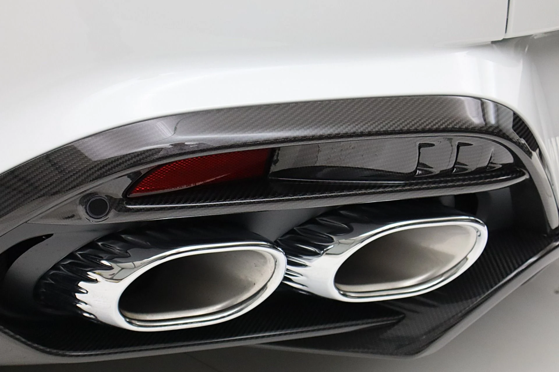 mph038_2768053322_New_2026_Aston_Martin_Vanquish_Volante_bba1d50421