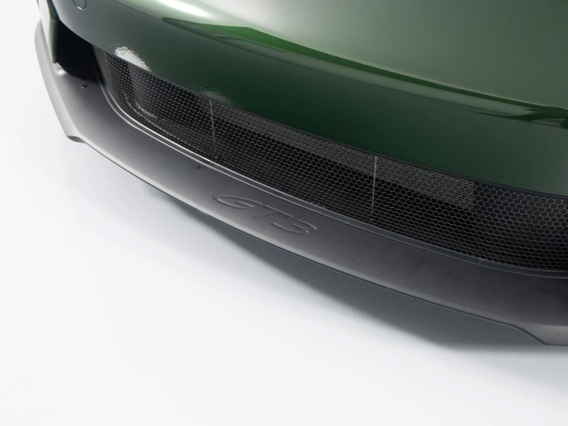 mph038_2788571740_08cf83859f9ed550dd09978db6c6175bx_ca6beb10f4