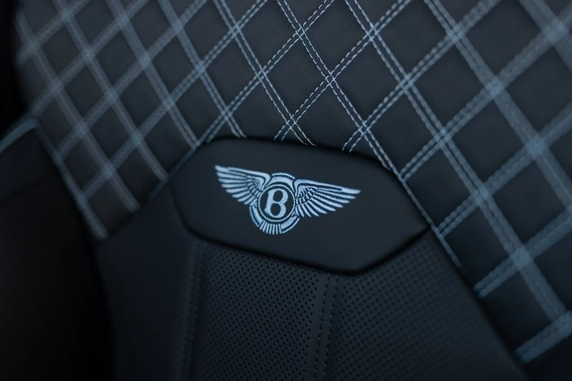 mph038_2790274195_ea4700fb0f1d406522f016a353767200x_f01ab76196