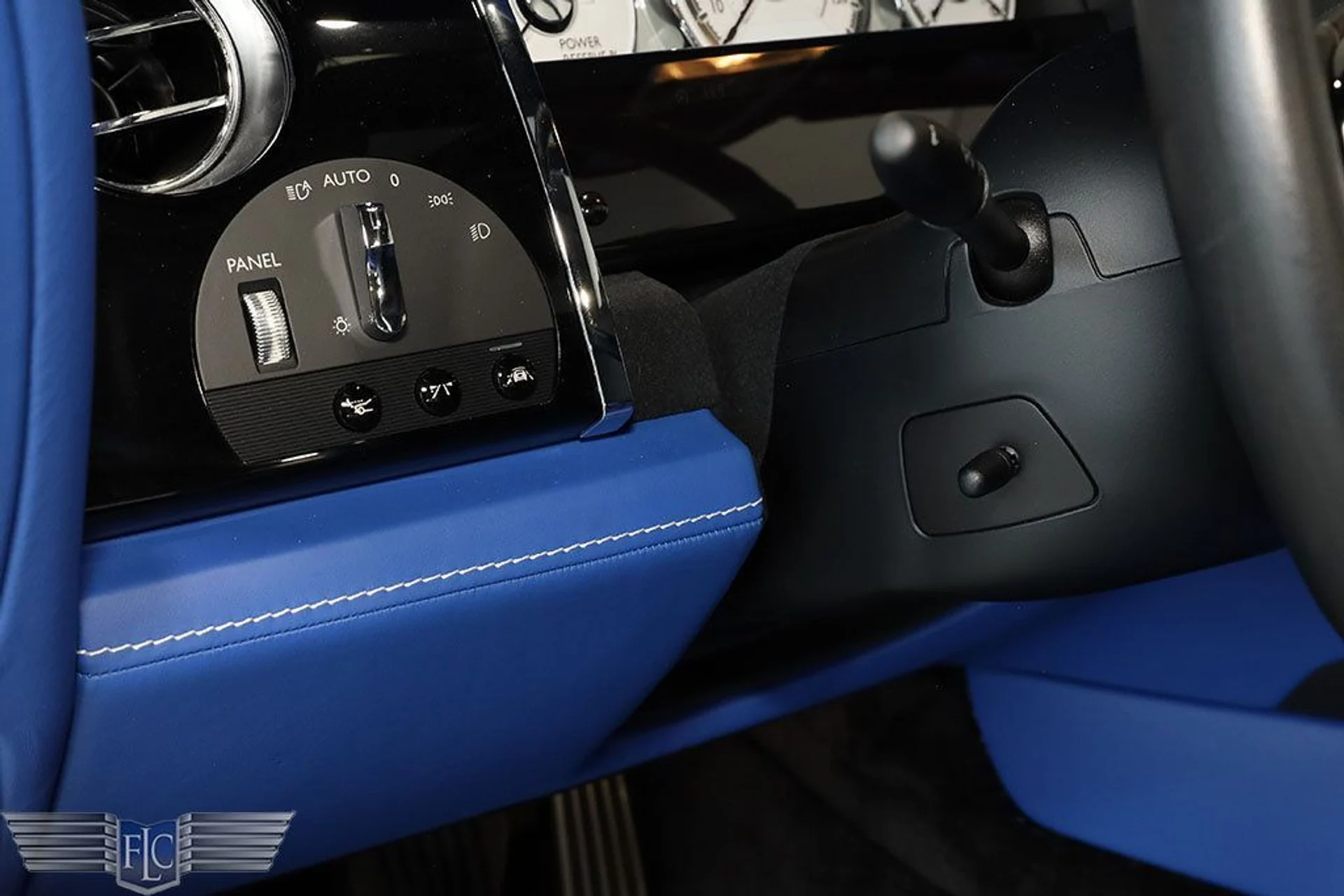 mph038_2791745370_used_2020_rolls_royce_dawn_convertible_9689_22662057_39_1024_bf9db345f1