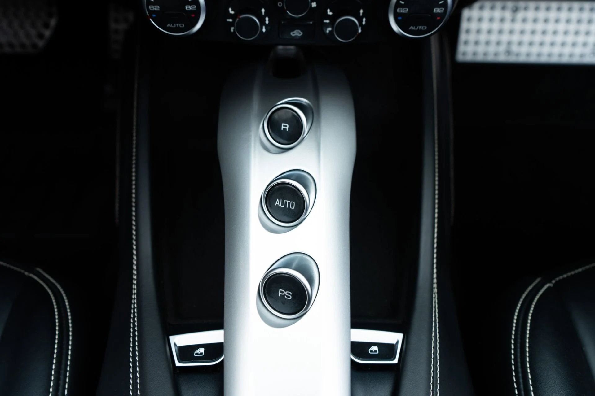 mph038_2794025335_Used_2018_Ferrari_California_T_1781897597_79d5eead71