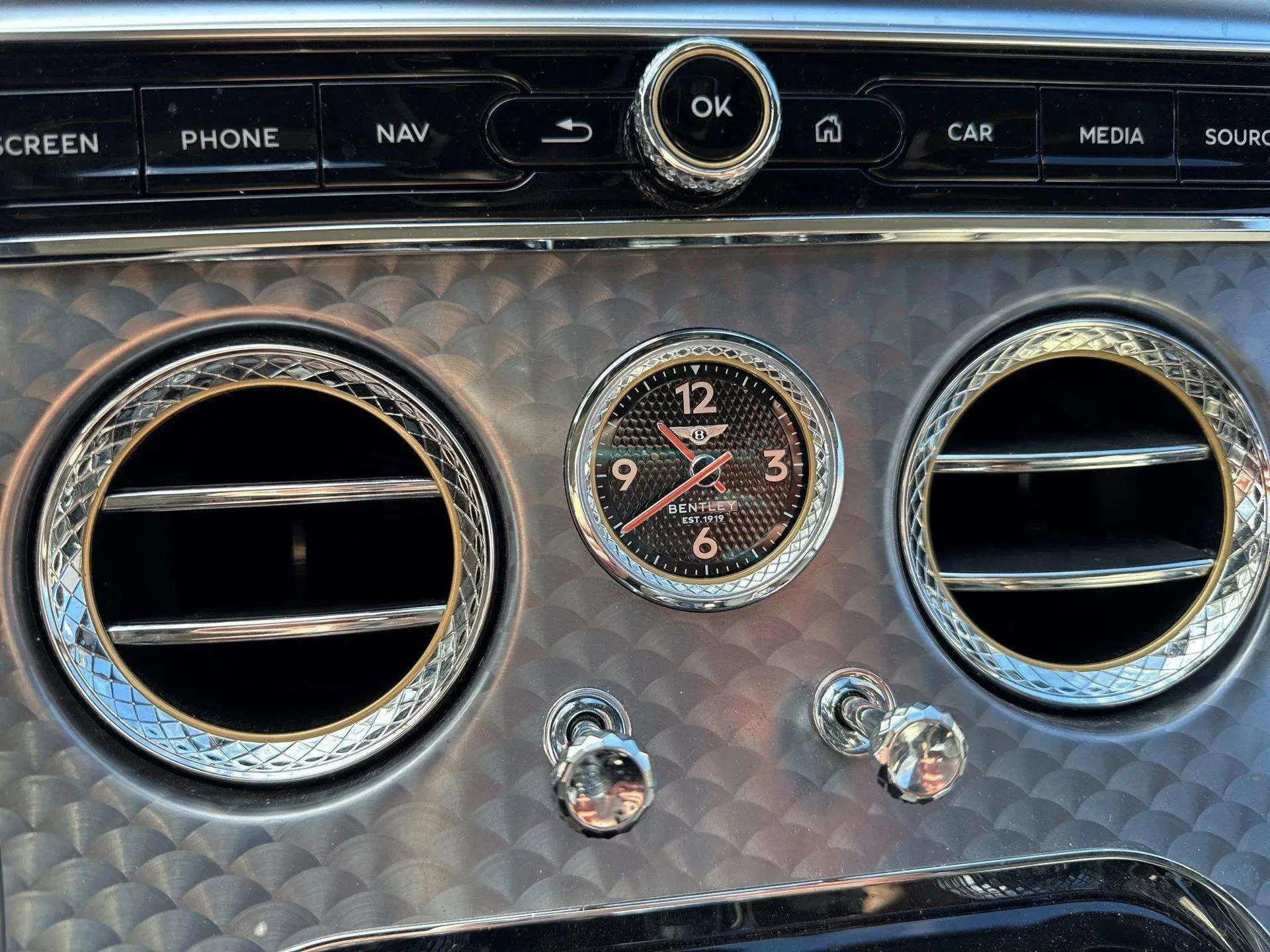 mph038_2795558099_4b8bb4d4a9a24c7886b900d71dc1e363_44bf4c932d