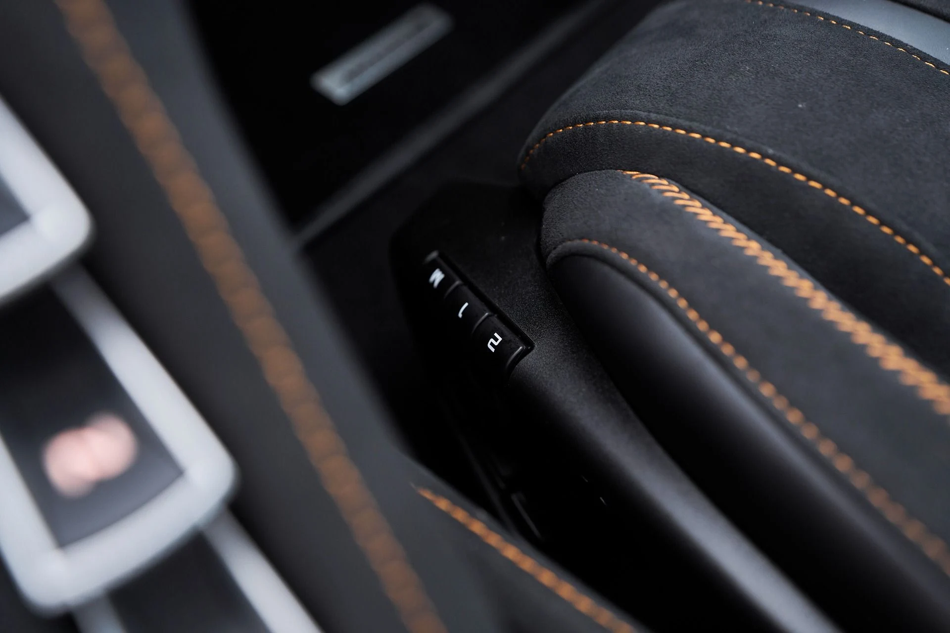 mph038_2796548506_Used_2024_Mc_Laren_750_S_1762992853_33a877bedc