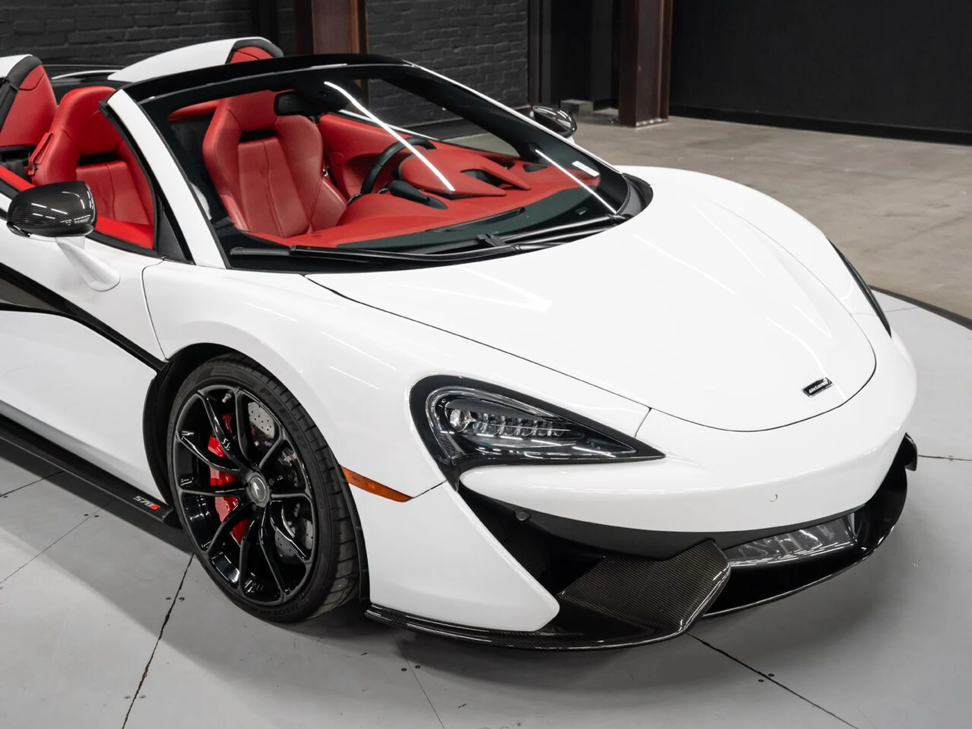 mph038_2802599714_mclaren_570s_2019_dffdc5bd71