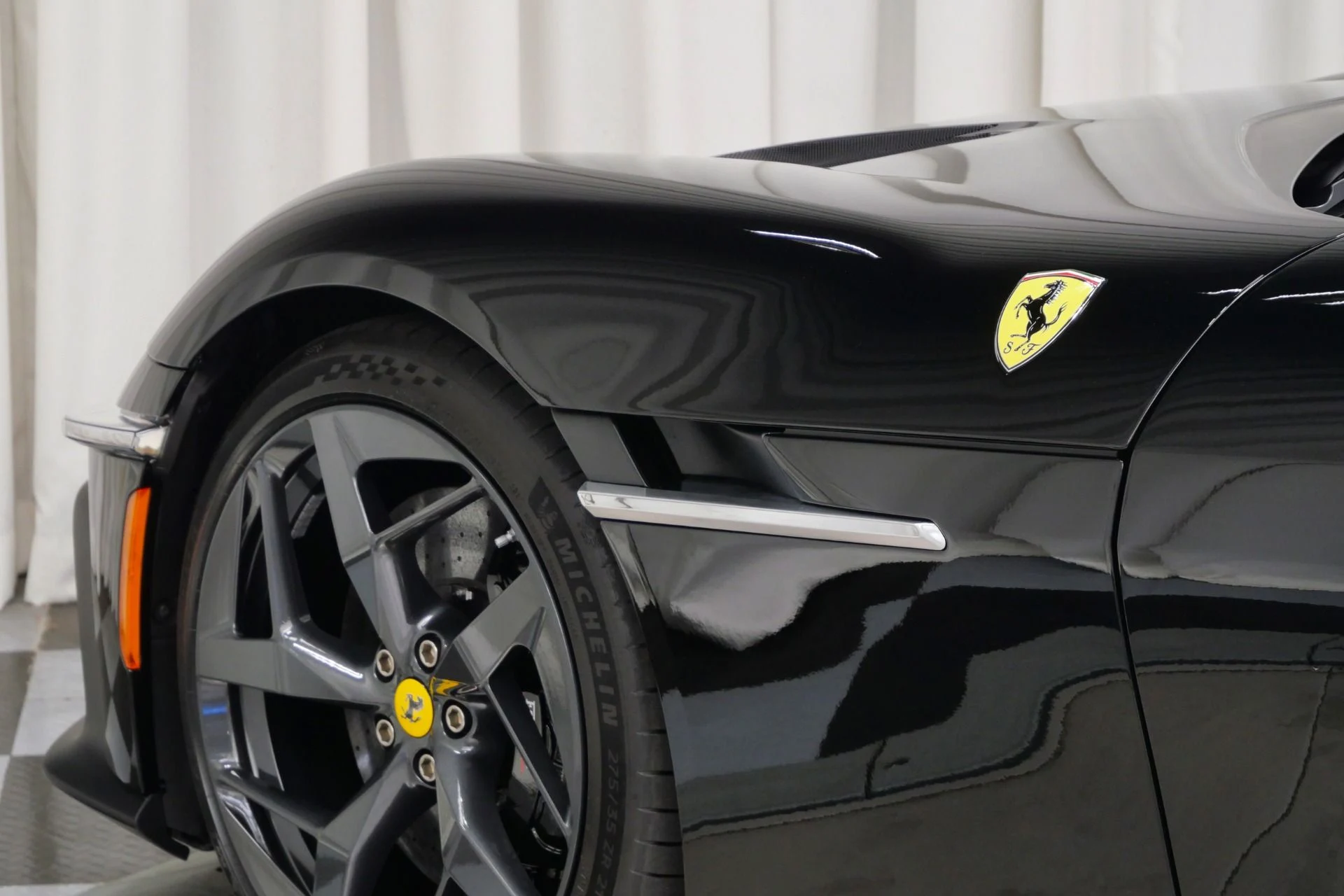mph038_2807634827_Used_2025_Ferrari_12_Cilindri_1760028103_39aca12ad8
