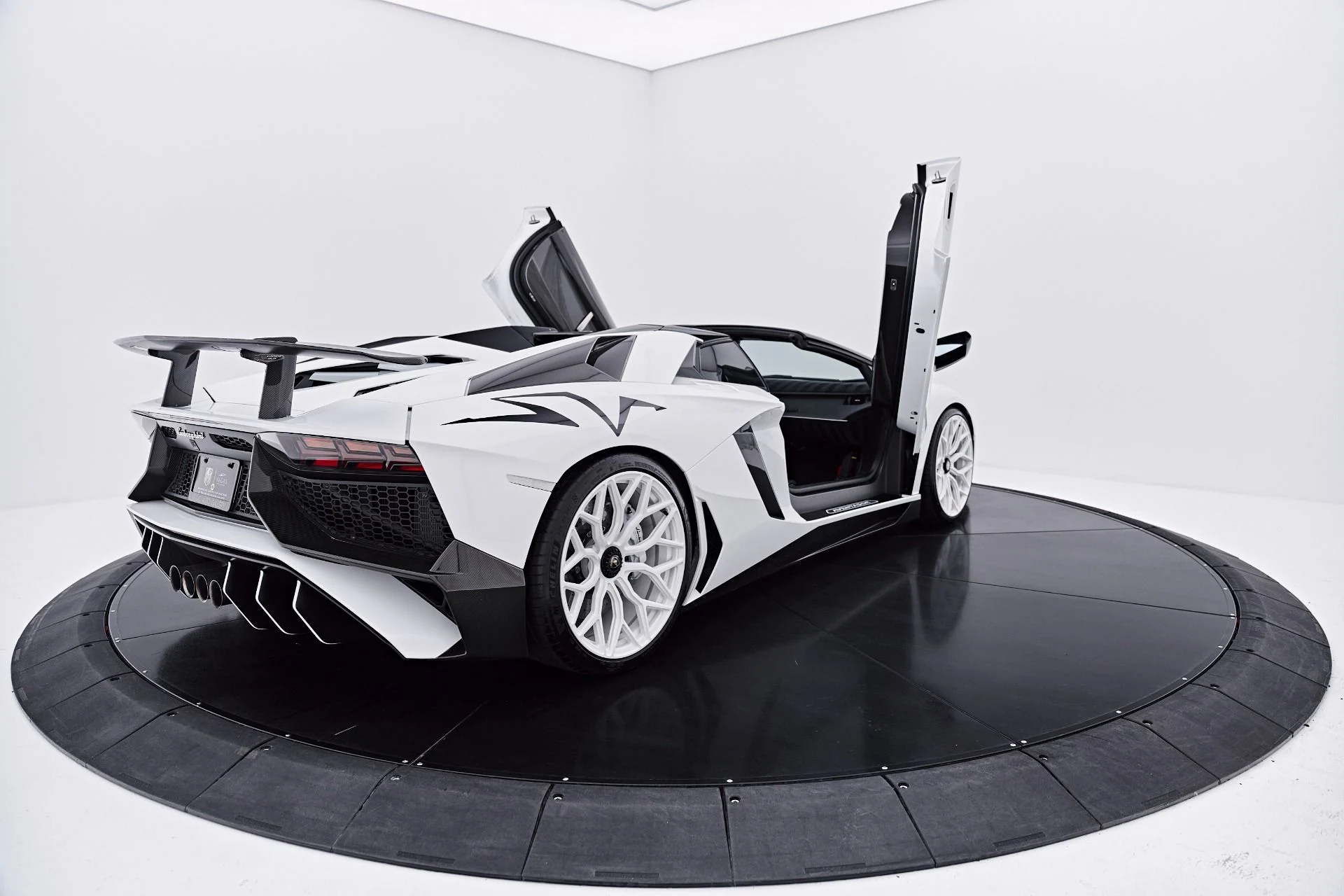 mph038_281397680_Used_2016_Lamborghini_Aventador_LP_750_4_Super_Veloce_1785199438_855a01a543
