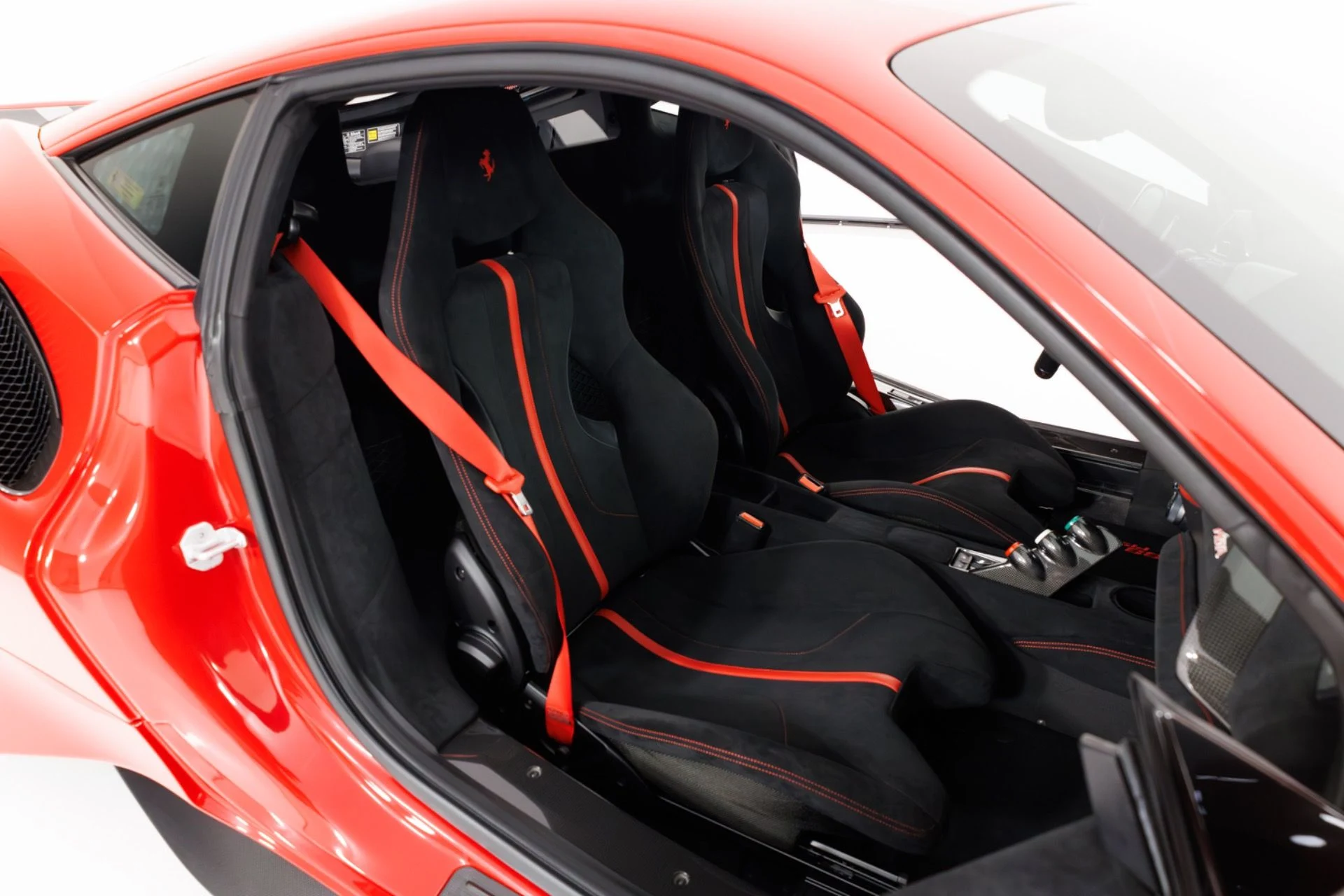 mph038_2815052782_Used_2020_Ferrari_488_Pista_1775511006_0b9357d036