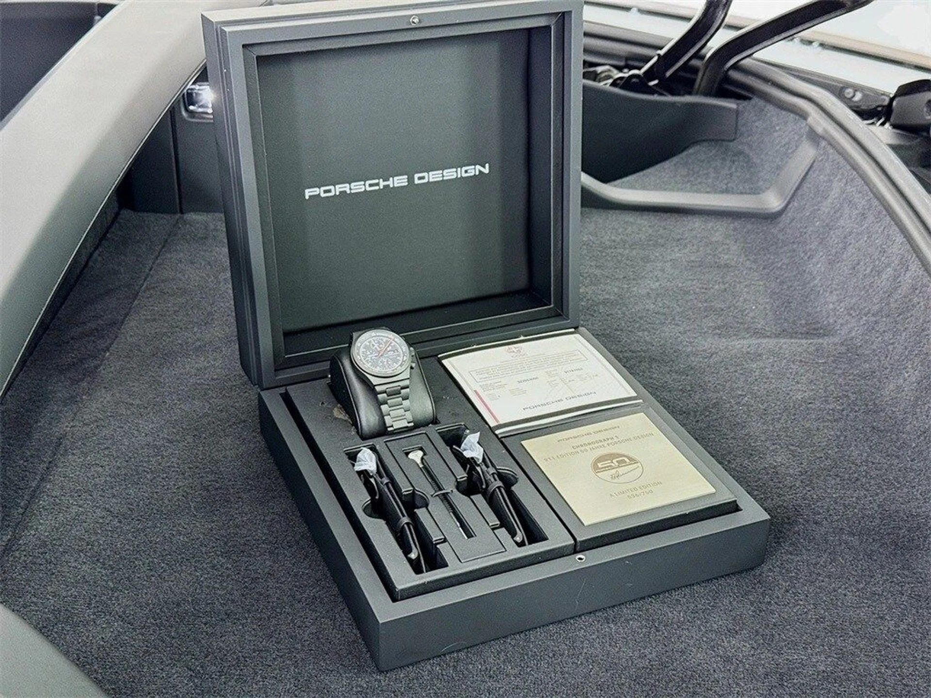 mph038_2818708303_1913ab2e80c0022f1706783026ec2be7x_e50d989b58