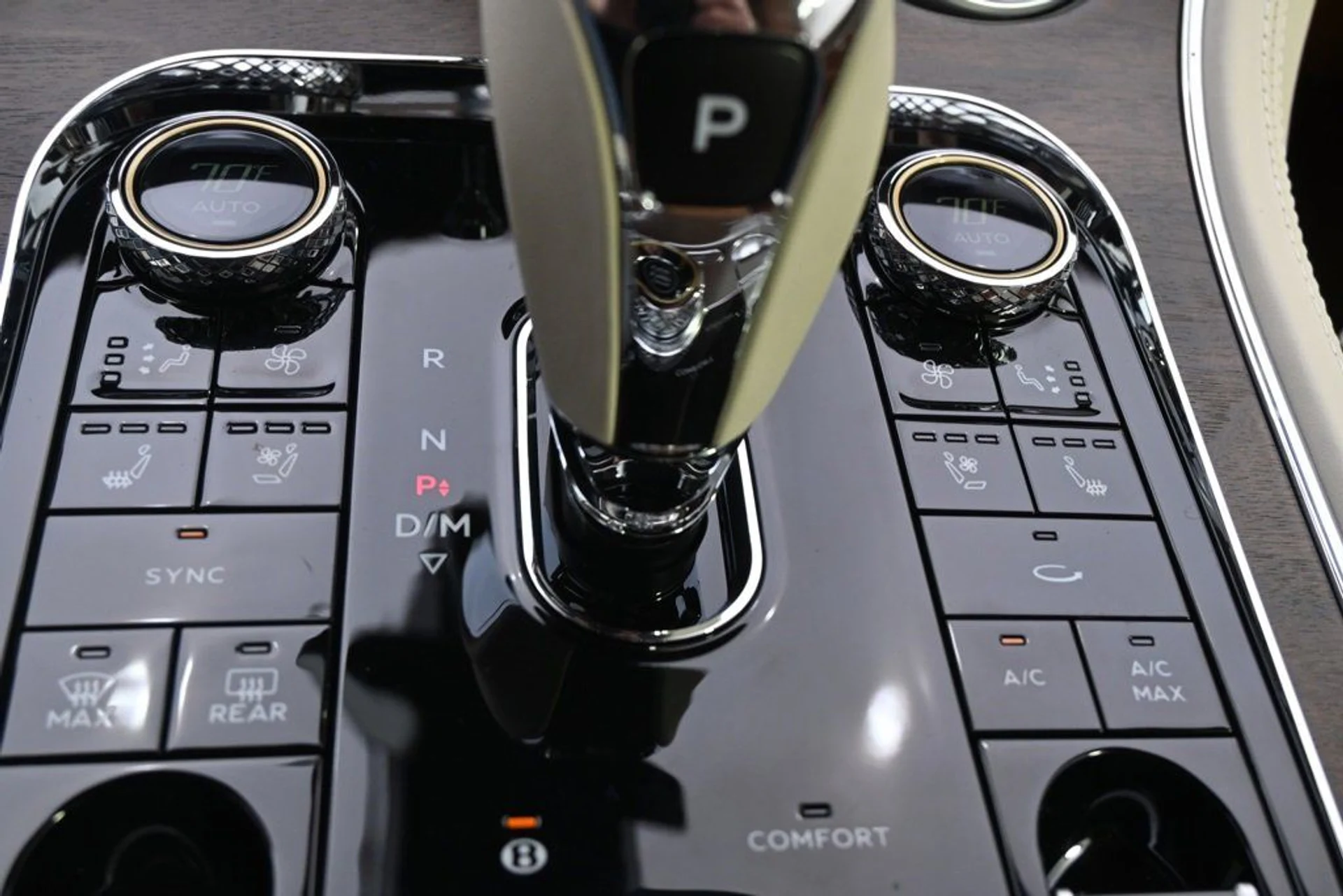 mph038_2821572403_134525134d65464c89591a72f89010f0_ec2f8d2d60