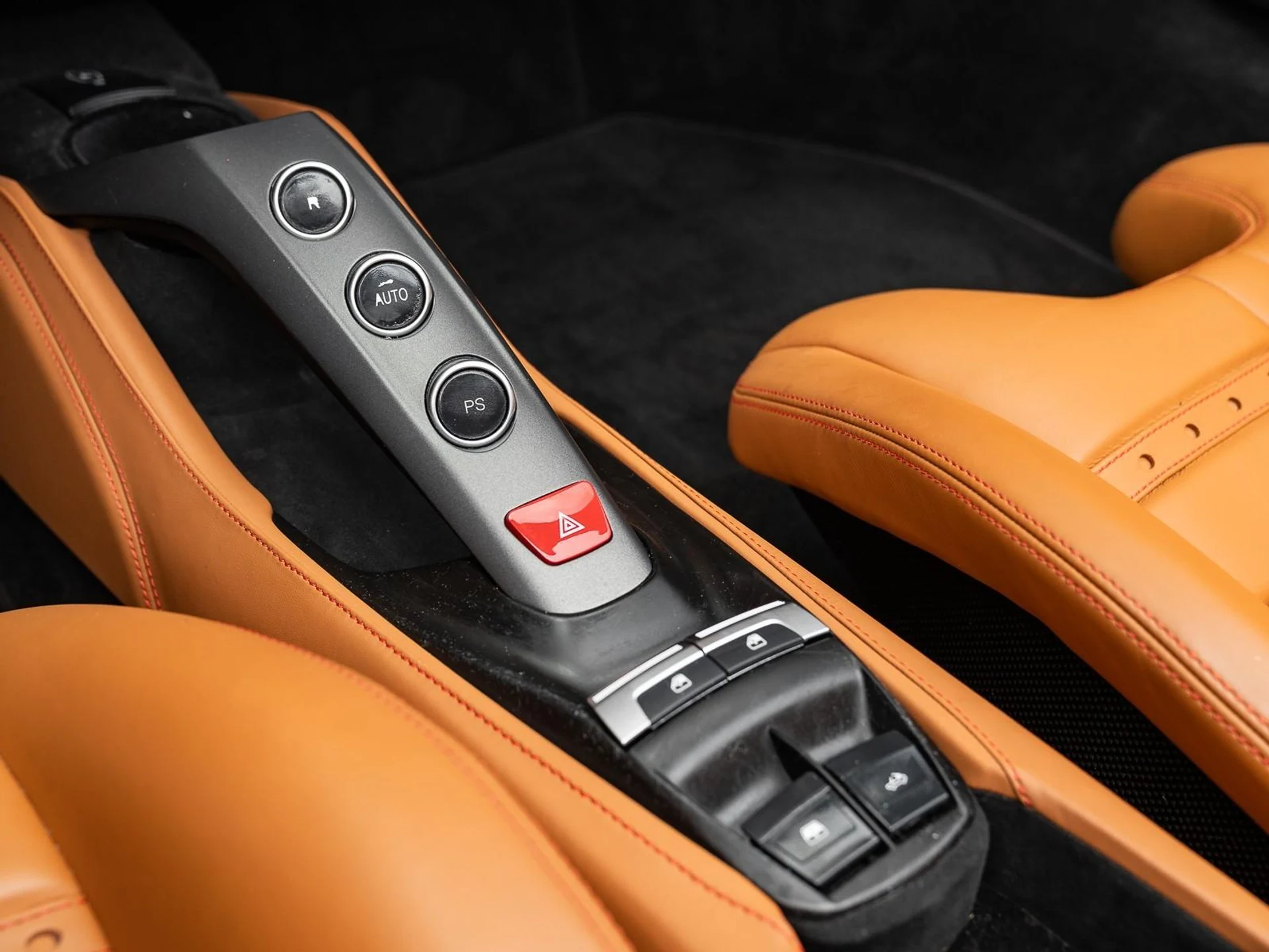 mph038_2825610759_Used_2019_Ferrari_488_Spider_1764709587_a19c4b97dd