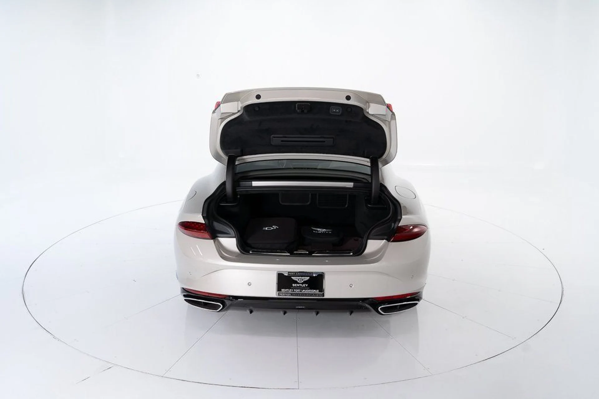 mph038_282624692_c86795ad9b260b53cedb43ed2fc4b980_d4e44ec561