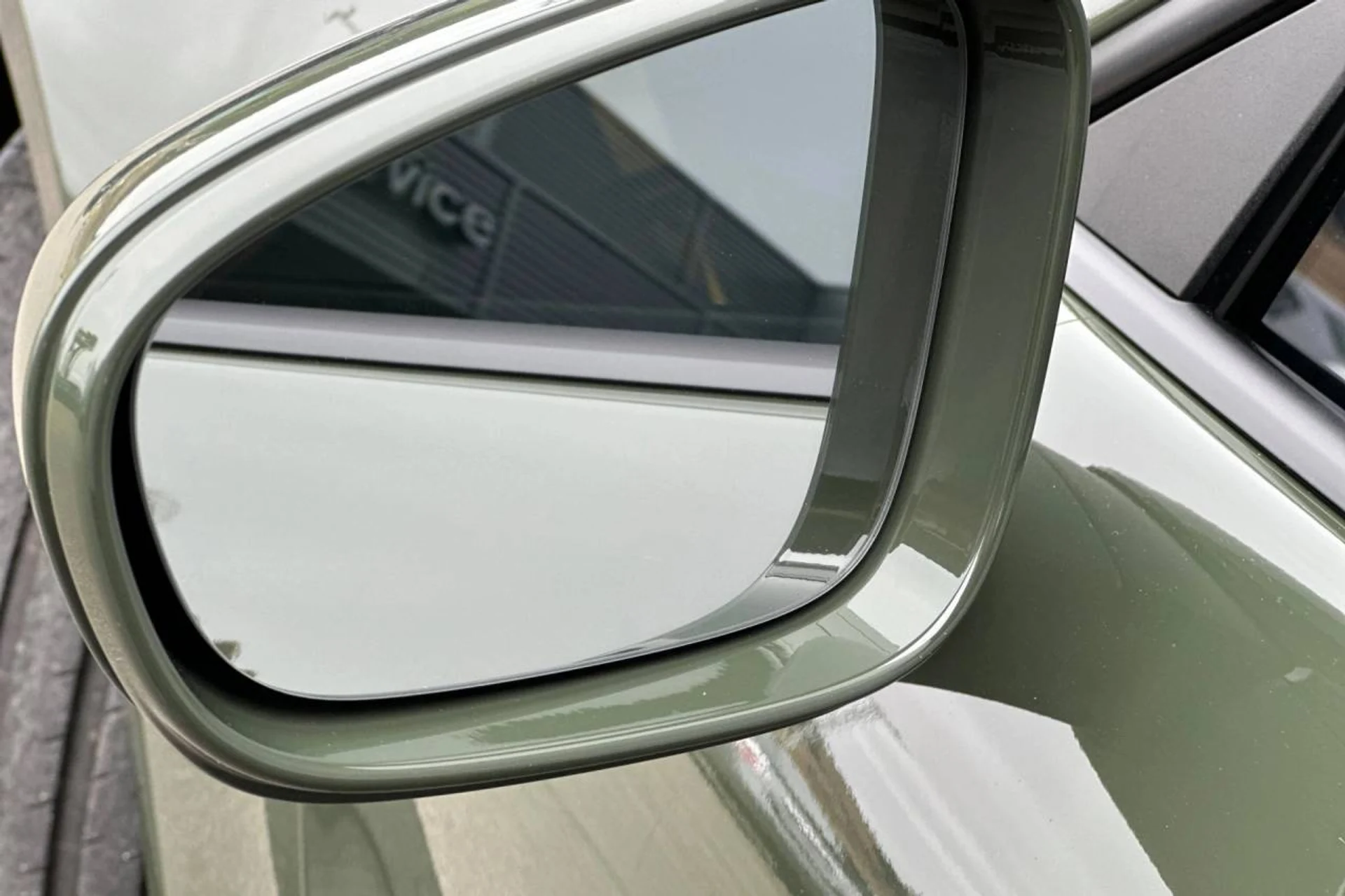 mph038_2829615523_1280_2e0e200568