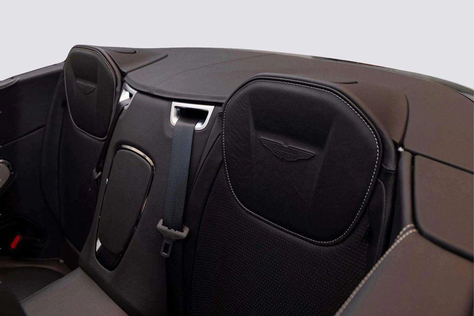 mph038_2834494062_Hrq_Lc3_Jv_Fu_PV_9v_LXQ_4t_X_Sp_KM_1_Sc_71189cbe9a