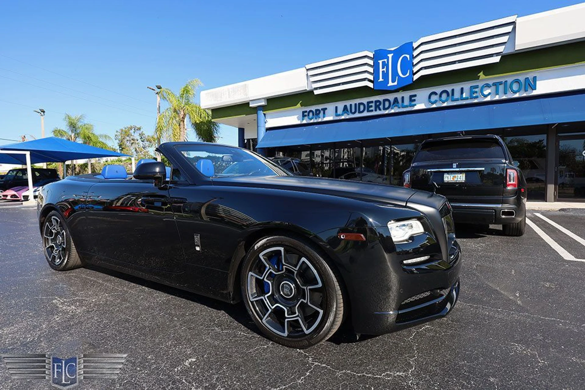 mph038_2866844830_used_2018_rolls_royce_dawn_blackbadgeconvertible_6305_22965393_39_1024_68b31dc435