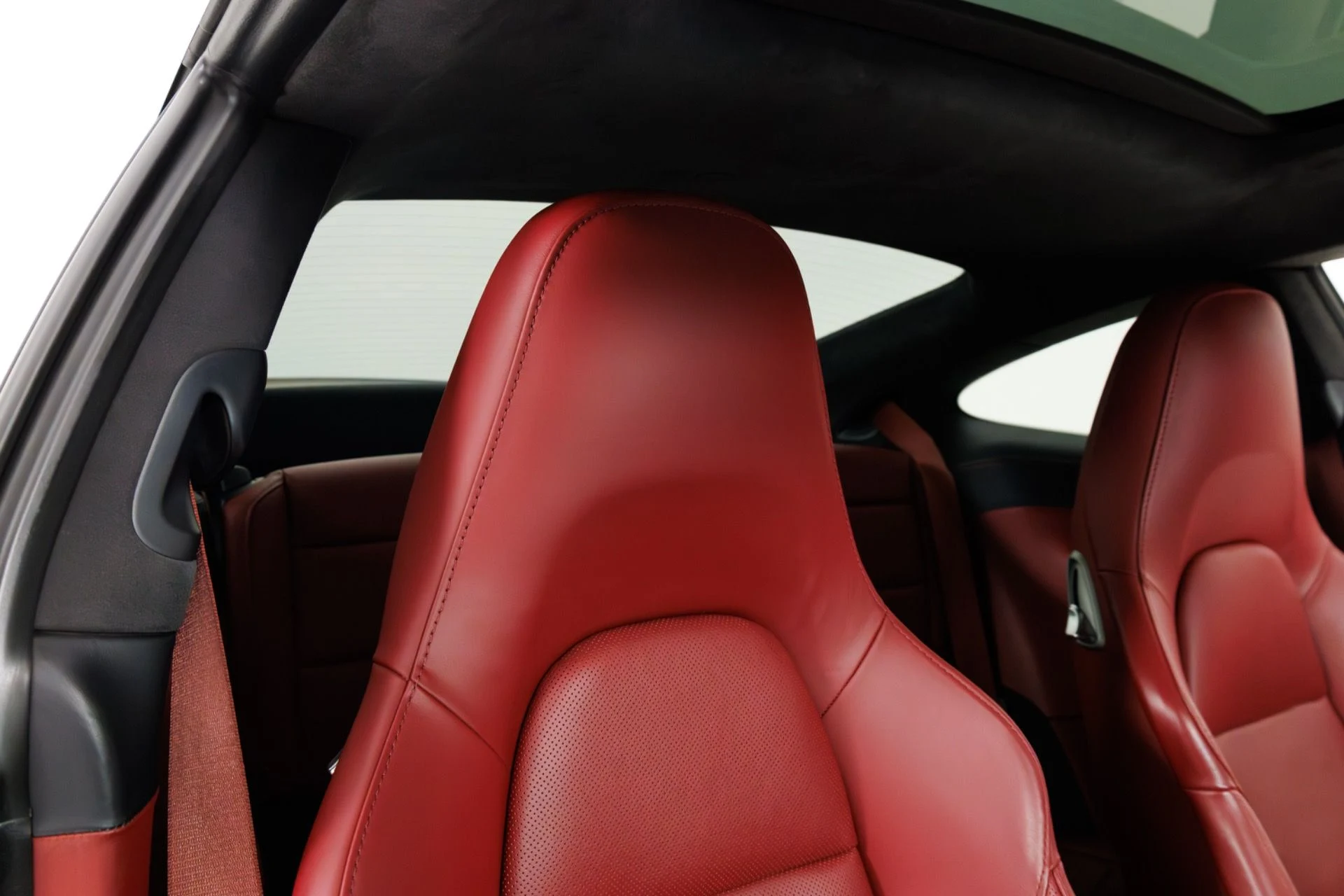 mph038_2869382977_Used_2017_Porsche_911_Turbo_S_1773337583_398789de17