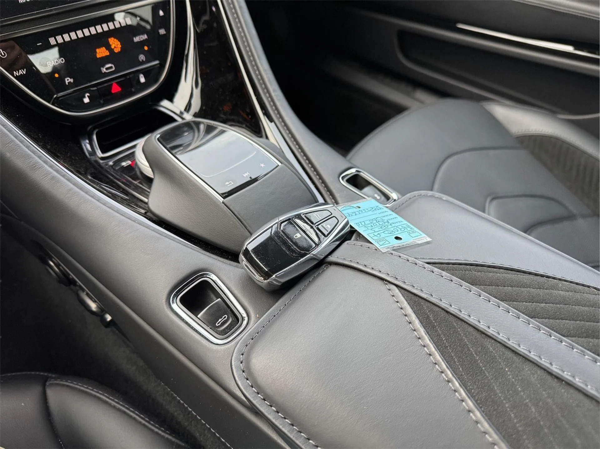 mph038_2871570024_4dbccb1a91f02110d2051b7d4510be1e_dbf55cc5f4