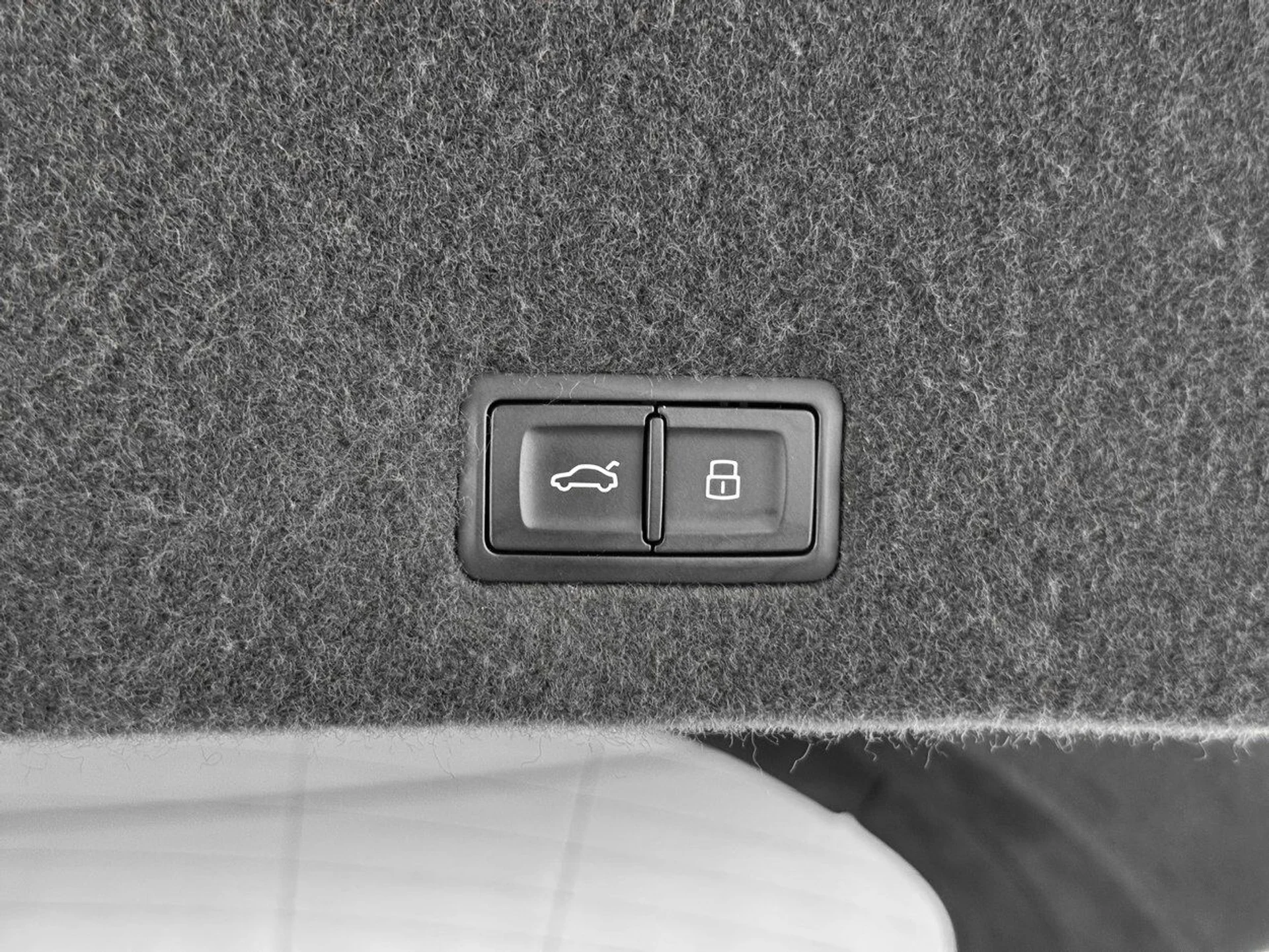 mph038_2875365576_b0798603007c4f61589ca088416cd4ab_5d349b5190