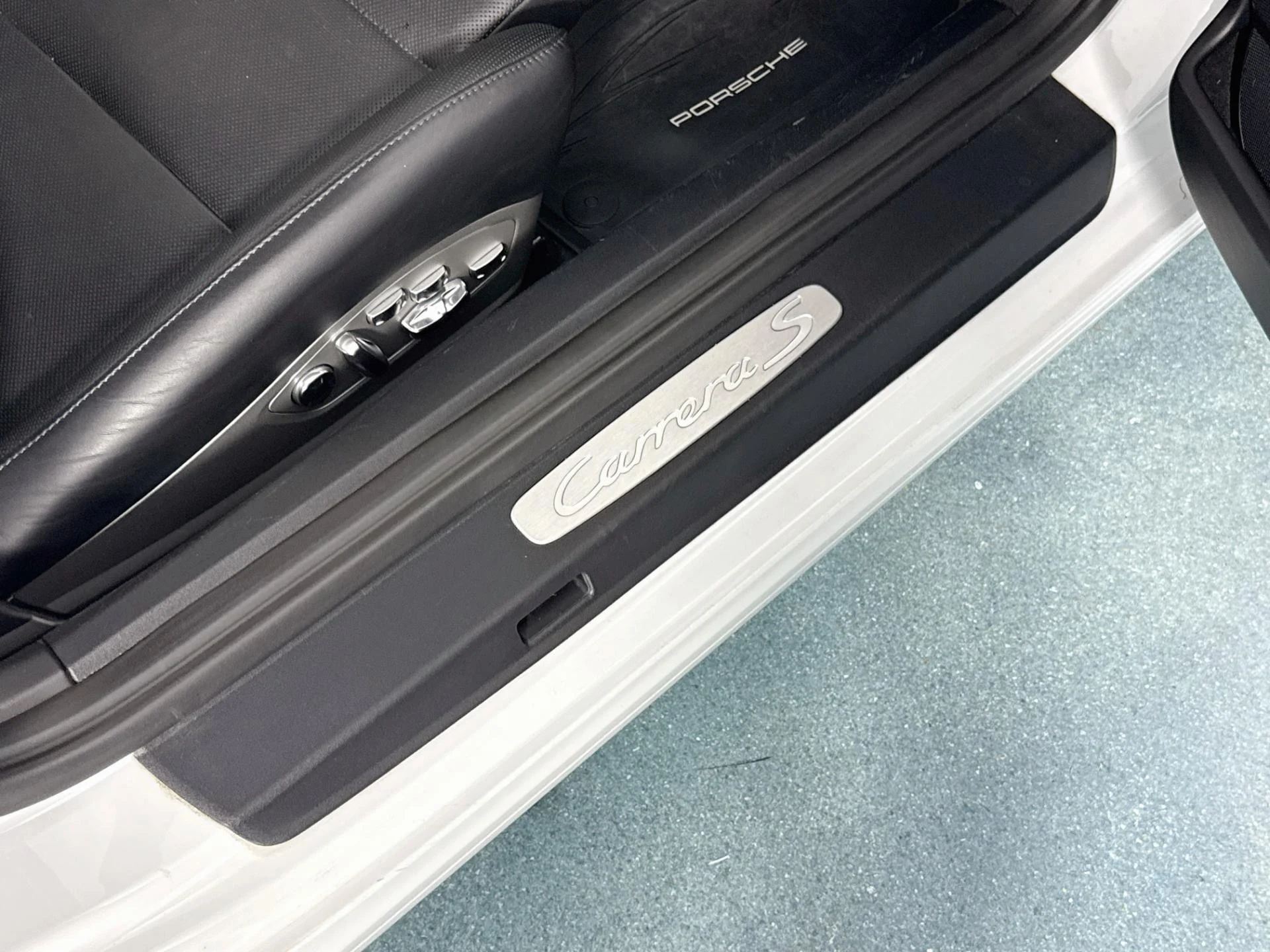 mph038_2878540097_Used_2018_Porsche_911_Carrera_S_1791577856_1507fa589f