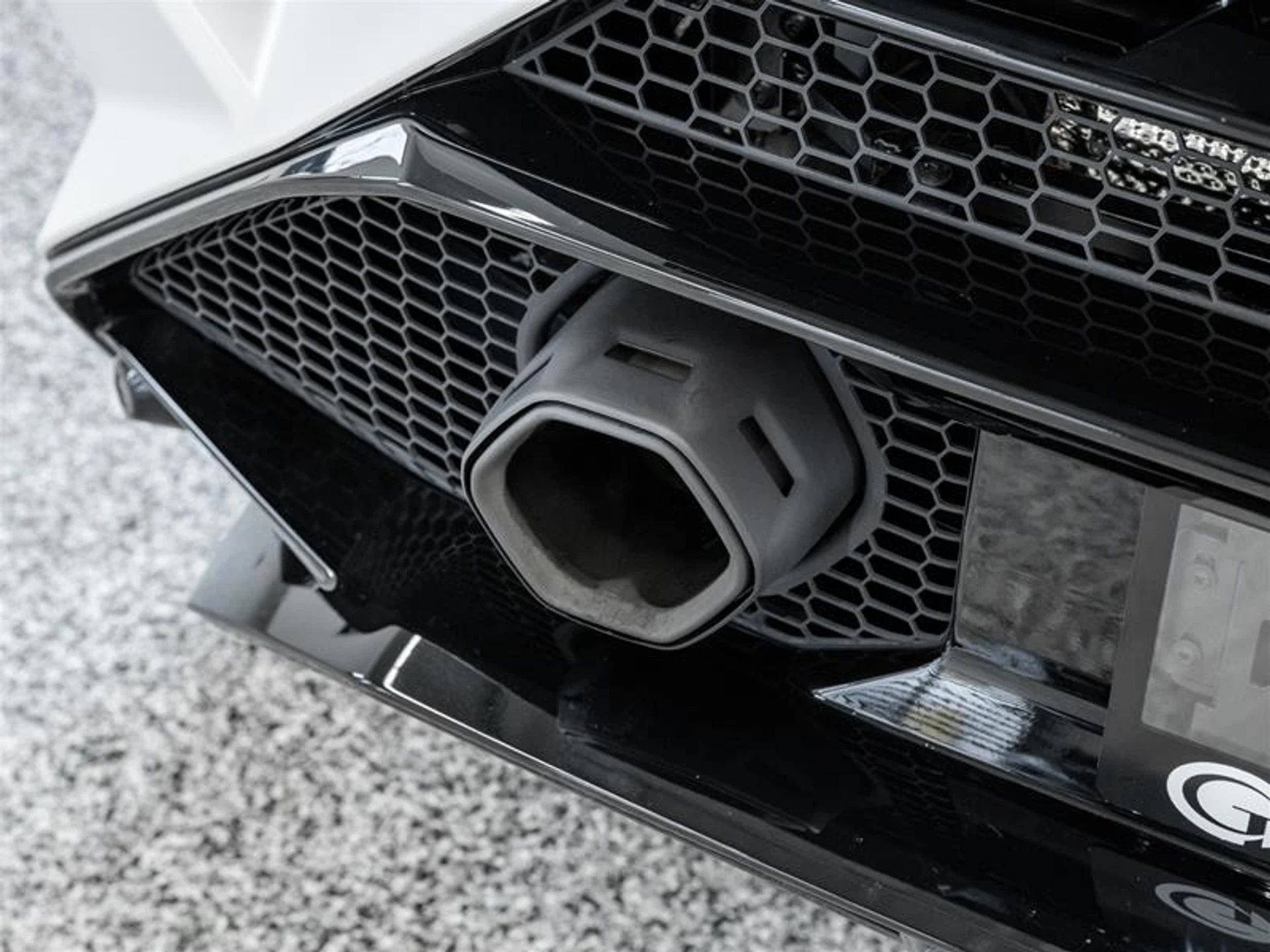 mph038_2879254328_11902086_1640334187_34178f29d2