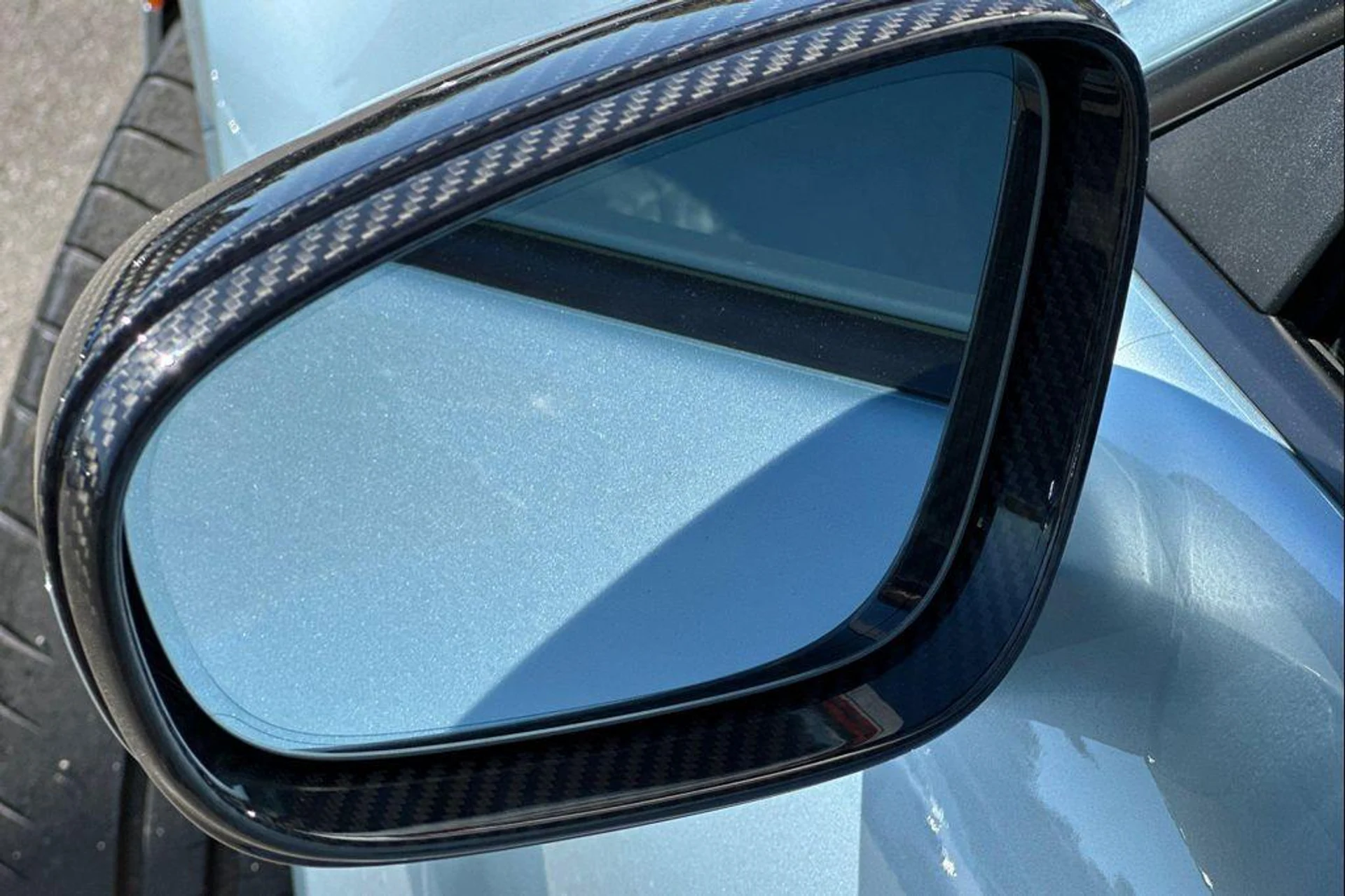 mph038_2884094781_u6_TP_2_T30_T_t_YI_Sem_DJI_Xe_MAD_Ds_A_2db88fee4e