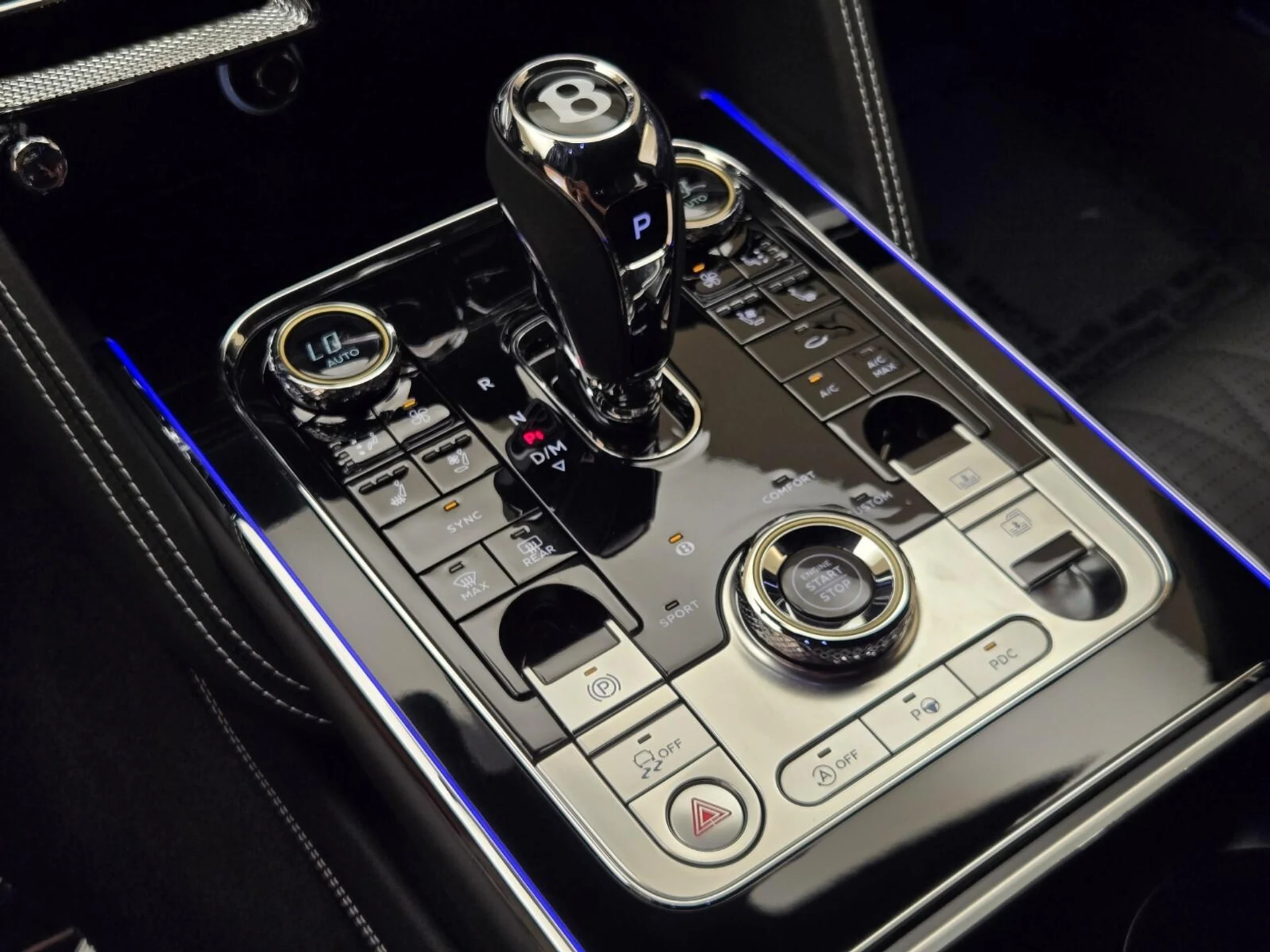mph038_2913167325_Used_2023_Bentley_Flying_Spur_V8_1761376140_97a07db10b