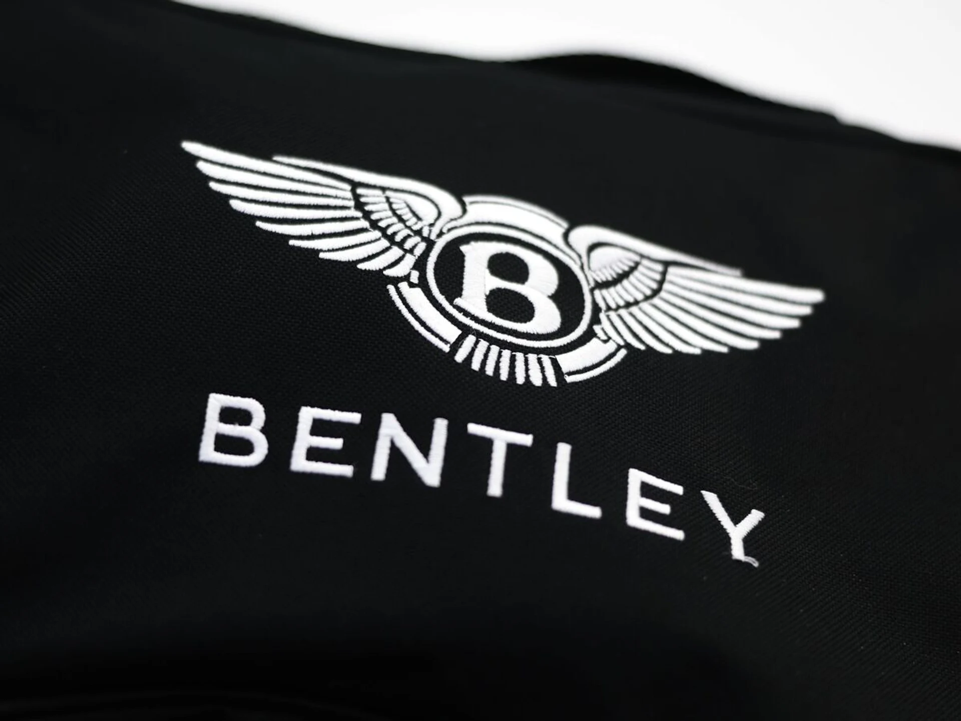 mph038_2928472064_y9amssv6wdo227jy670asax1ovw4_7dc7f024f5