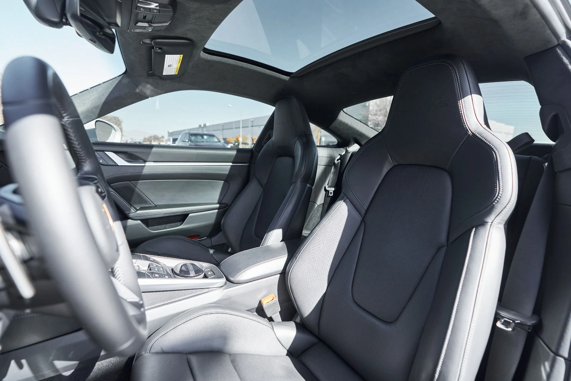 mph038_2938279180_Used_2025_Porsche_911_Turbo_S_1762914275_38bd06e89c