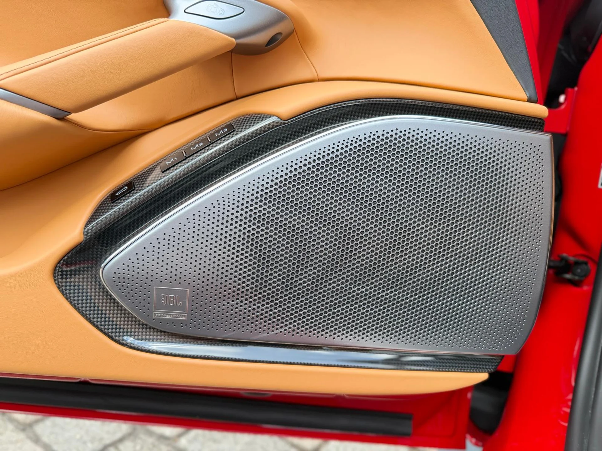 mph038_2939970599_Whats_App_Image_2026_04_23_at_10_52_14_AM_32_147acbf4ee