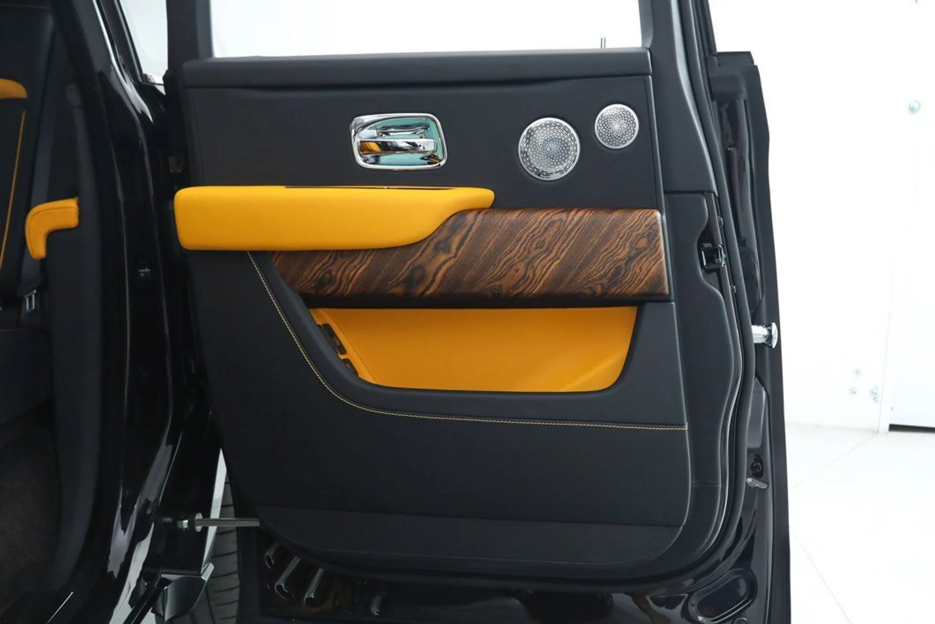 mph038_2940045692_4623847cb68af853d52c1b542550c7d3_9bfd1a8ea5