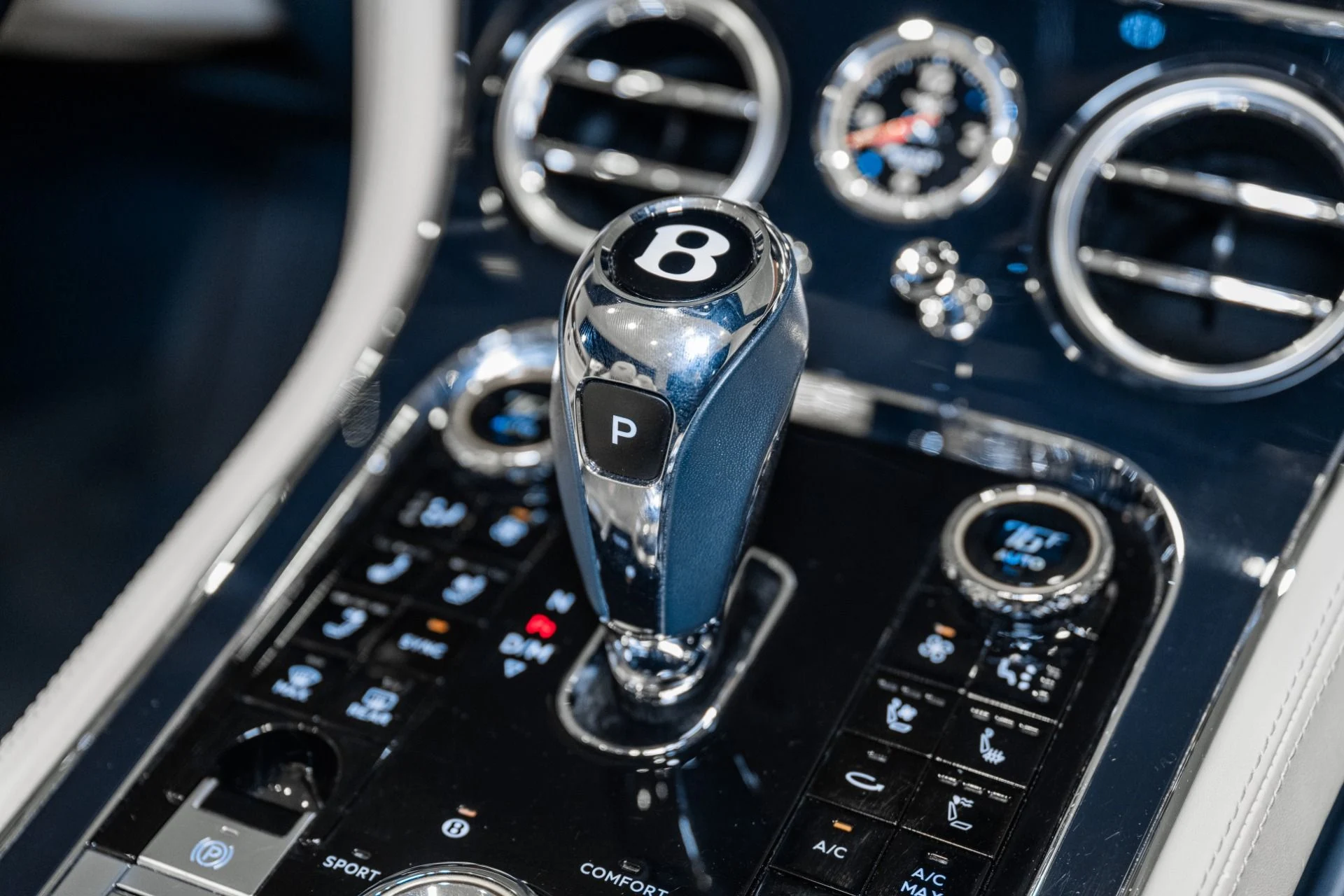 mph038_2953189754_Used_2022_Bentley_Continental_GT_V8_1792760258_7698a14e23