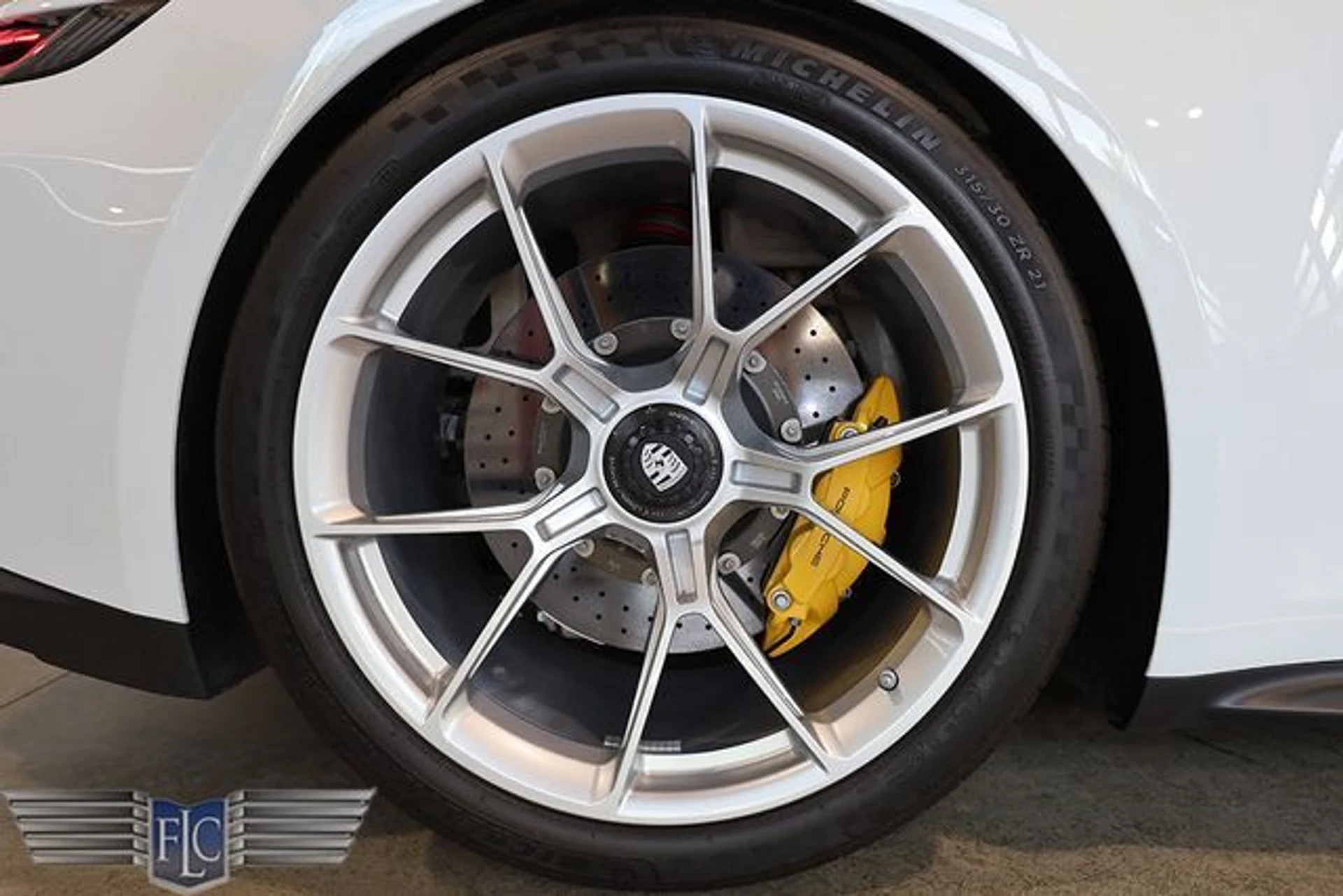 mph038_2953639017_used_2024_porsche_911_gt3coupewtouringpackage_9689_23060491_43_640_7dfb426f15