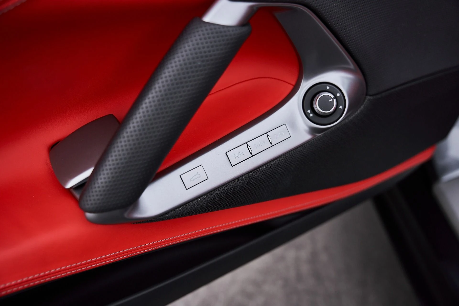 mph038_2967342811_Used_2022_Ferrari_812_GTS_Base_1770762759_97b7856a0d