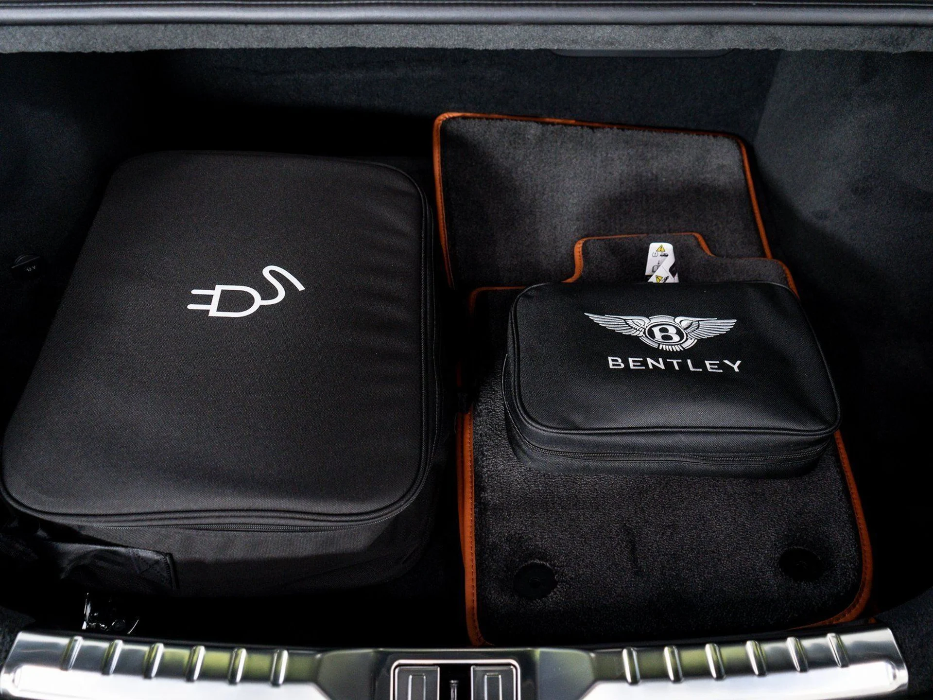 mph038_2972020660_08aaef3930fbce20a39552553b284f2c_9882afdb54