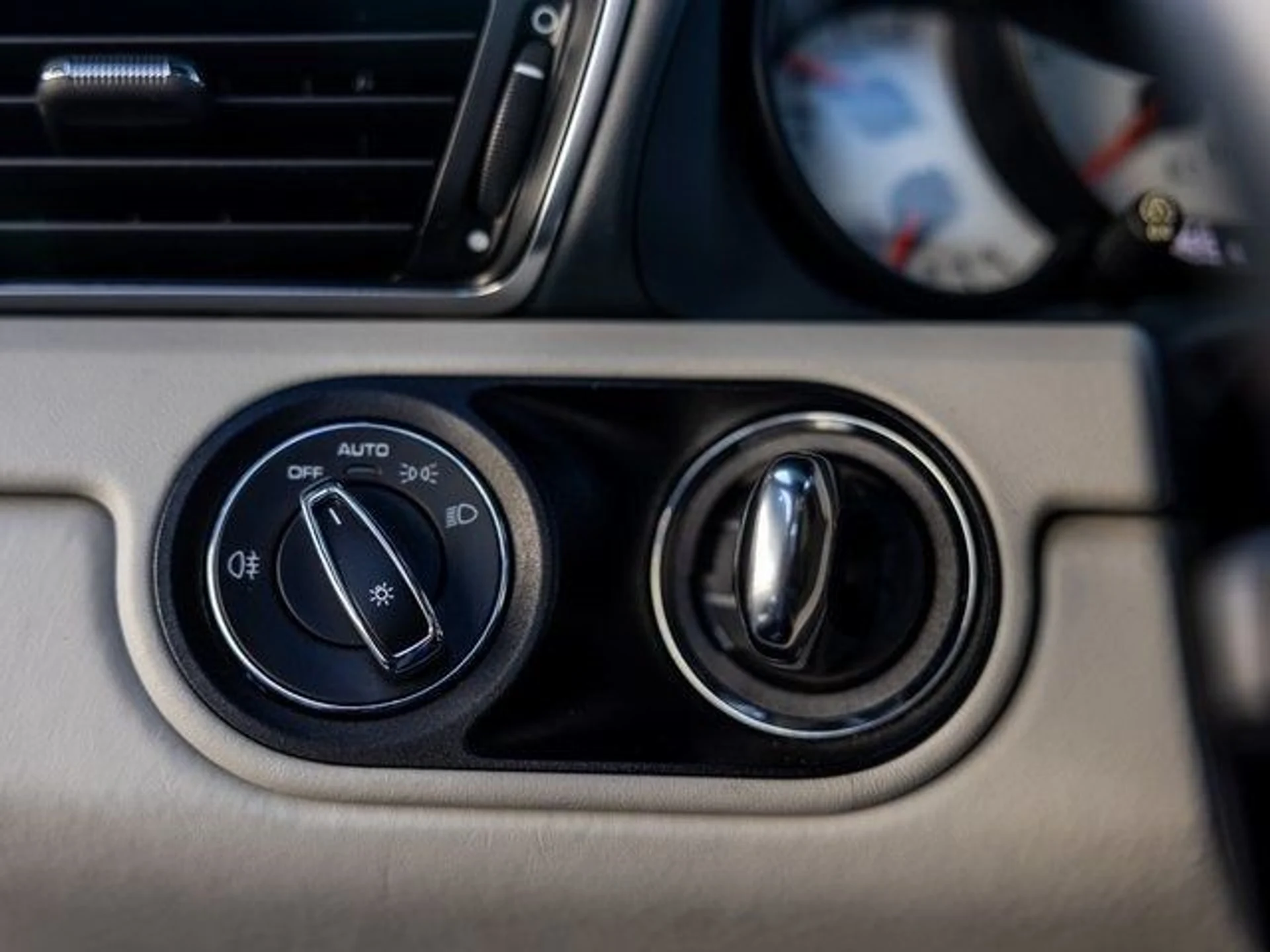 mph038_298999433_39_90983a738f