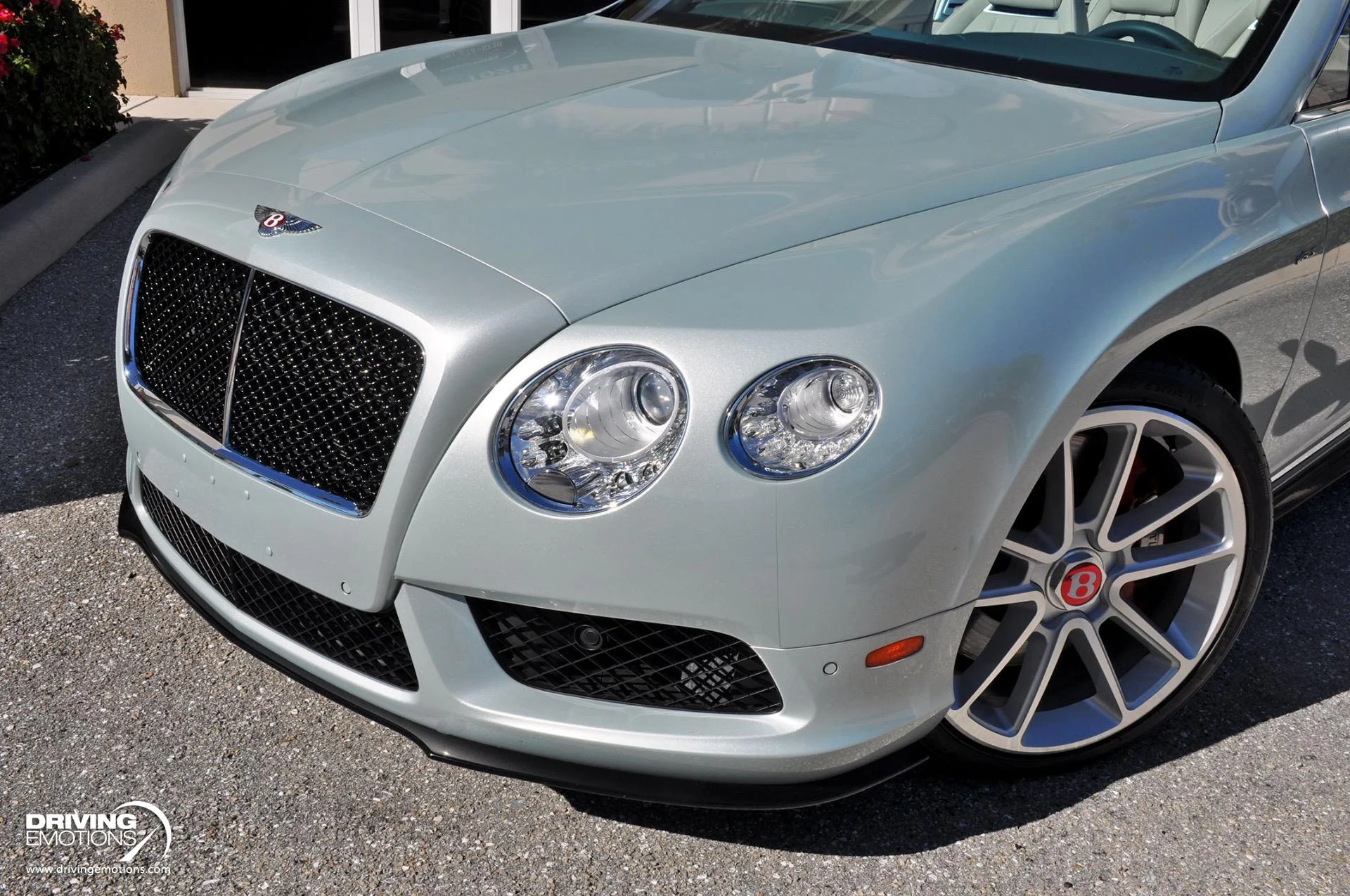 mph038_2994193280_886_p39_l_a7c010c1eb