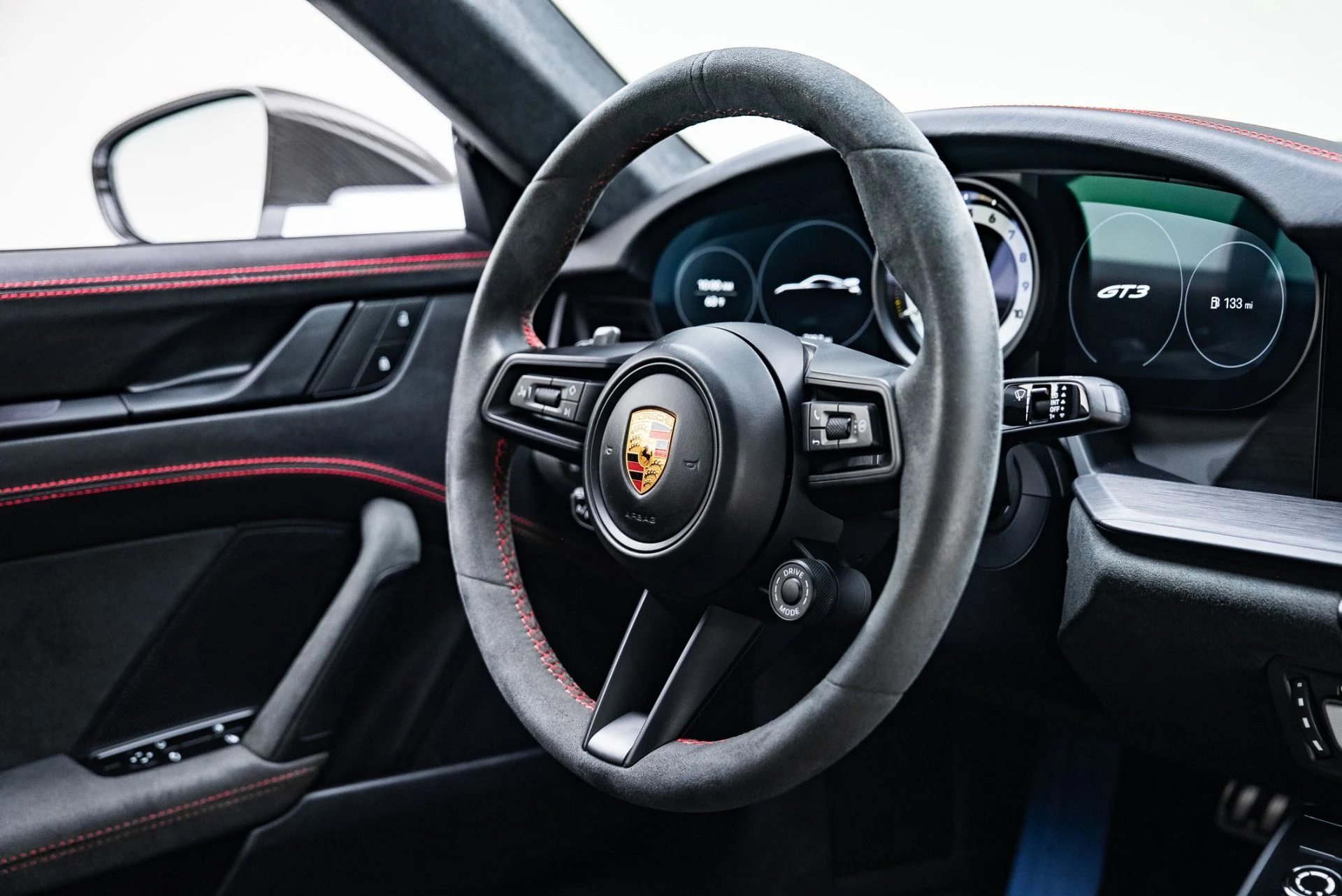 mph038_3008816893_Used_2022_Porsche_911_GT_3_1764803098_e3fa8ae32a