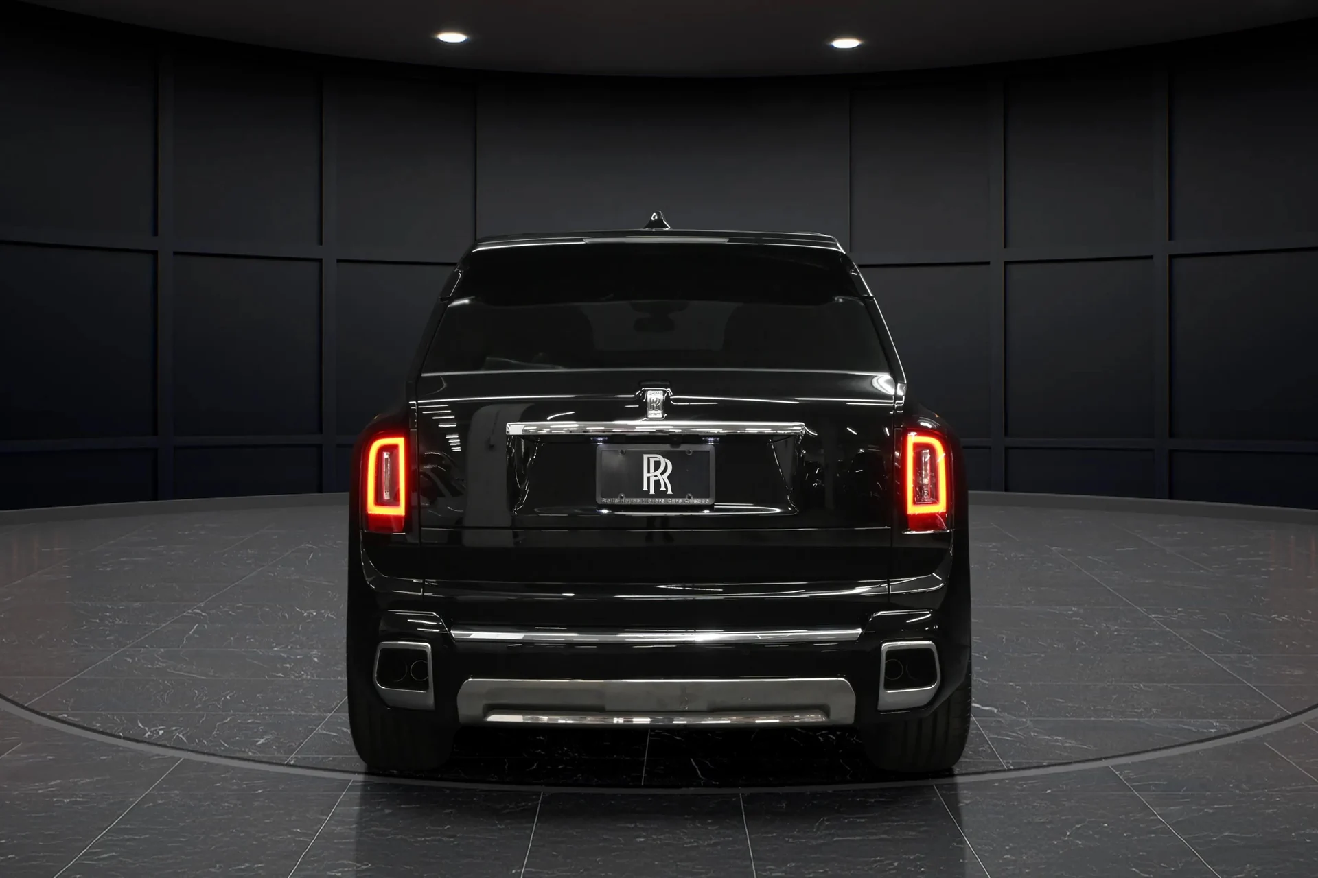 mph038_3017212606_89049a23_a123_4c89_8bc9_97b0603a0dbb_202520_Rolls_Royce20_Cullinan20282502729_41_1c89a5f5ec