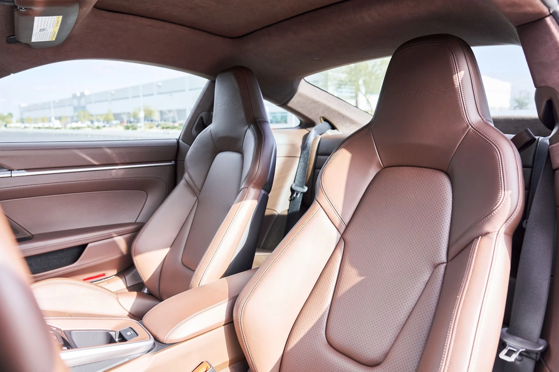 mph038_3022565782_Used_2024_Porsche_911_Turbo_S_1767838737_e9250ca6c6