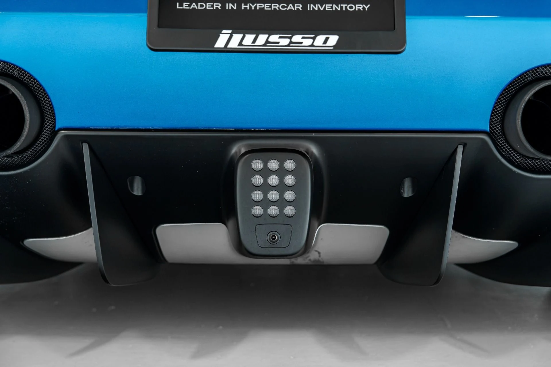 mph038_3053178887_Used_2019_Ferrari_488_Spider_1790896008_1bf0f188ff