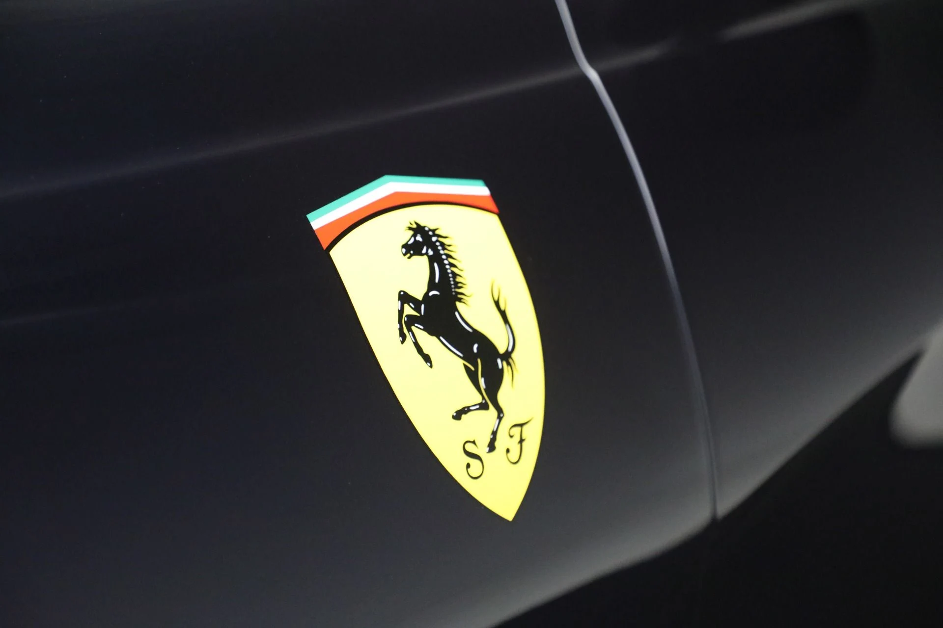 mph038_3062978226_Used_2022_Ferrari_812_Competizione_1783025409_0c92d58548