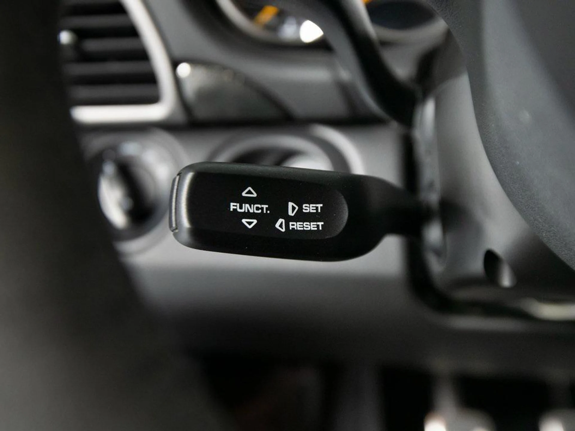 mph038_3063954951_OH_Xmf_Pr7rsc_CC_12t_Key_Du1kaf_M_814d4d43ae