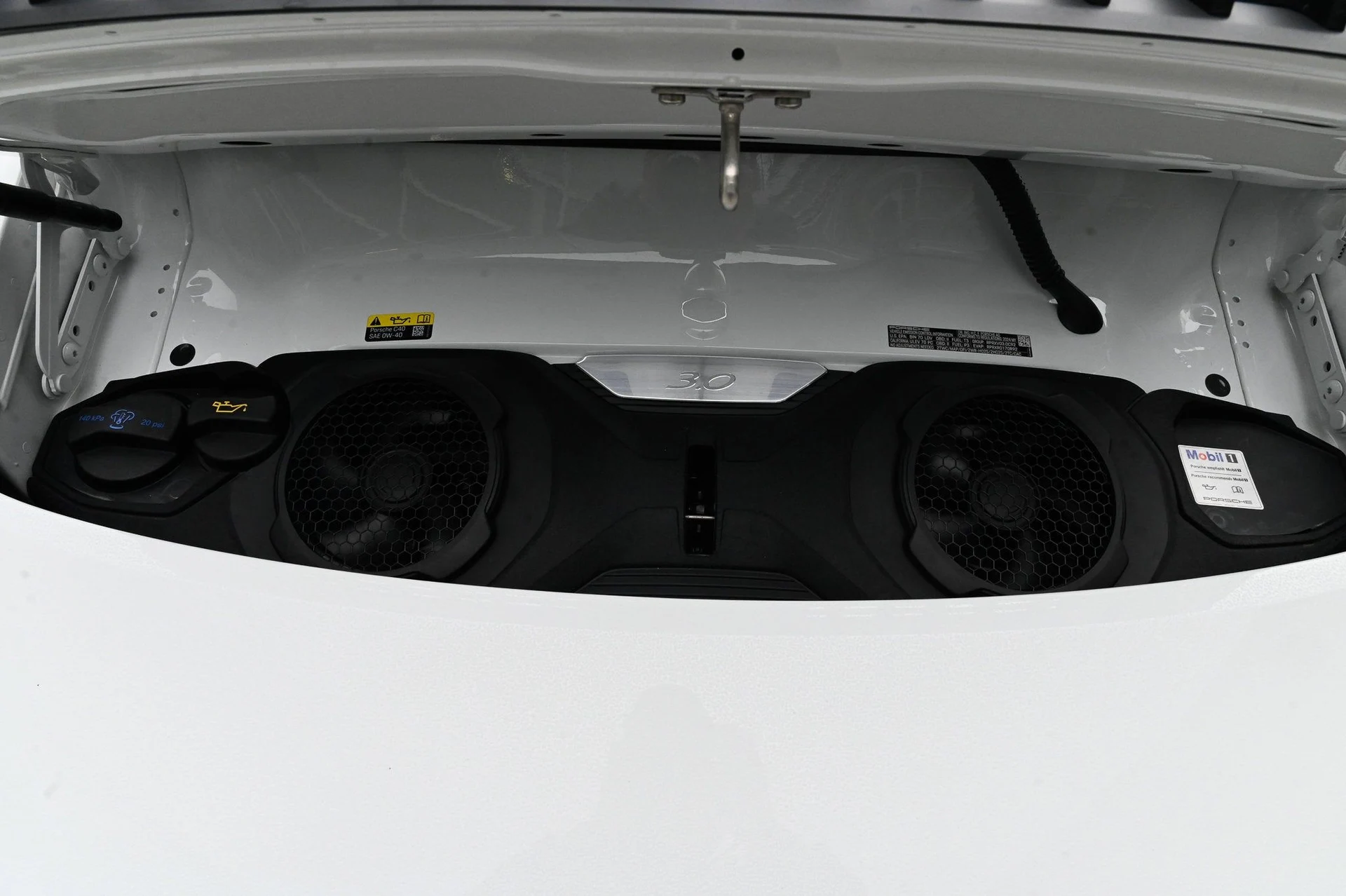 mph038_3084255834_be705af58f59489c8a324948a3373e04_19c7d96b7c