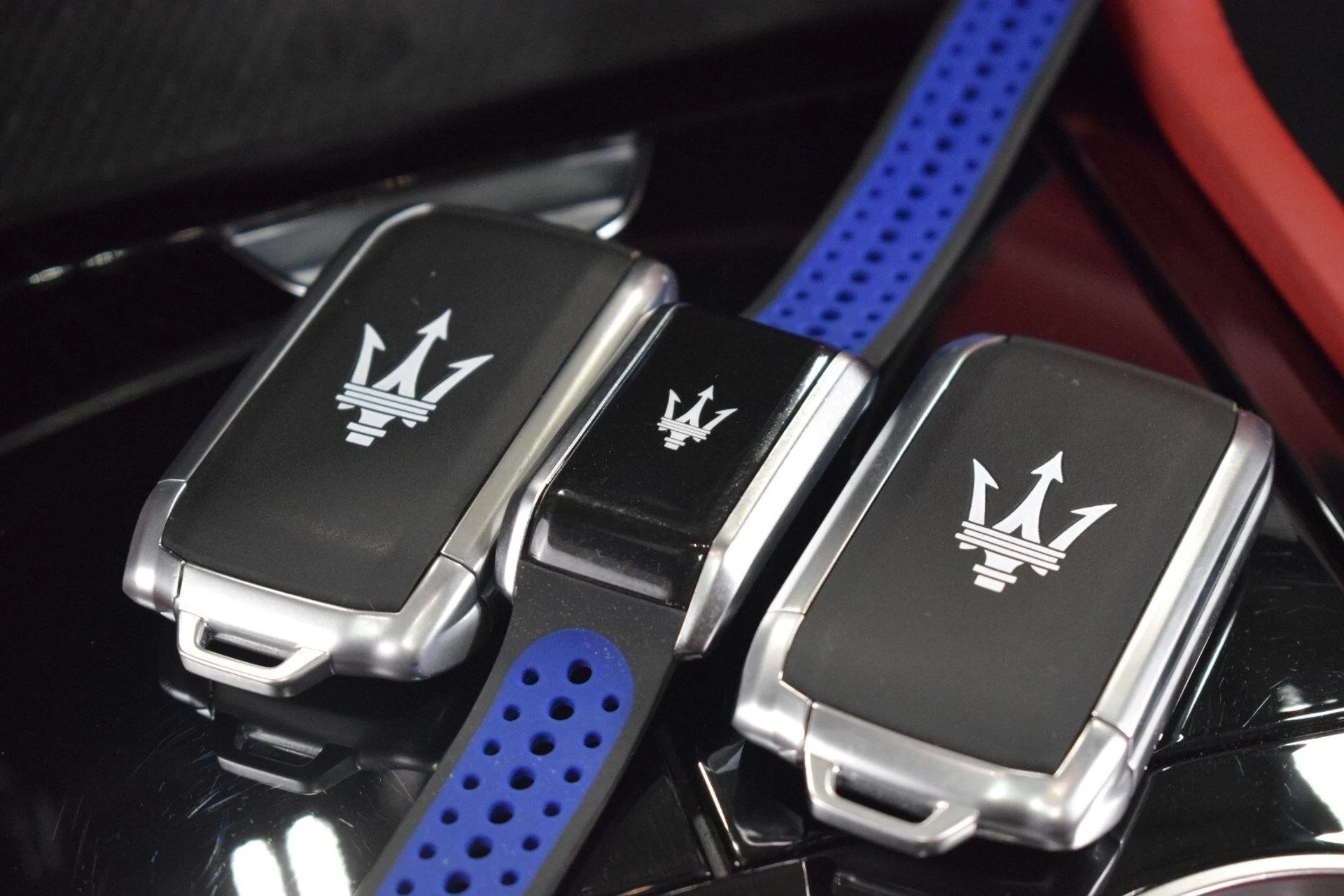 mph038_3089119831_557f900ccb265c44fae5f961603039b0x_5662785654