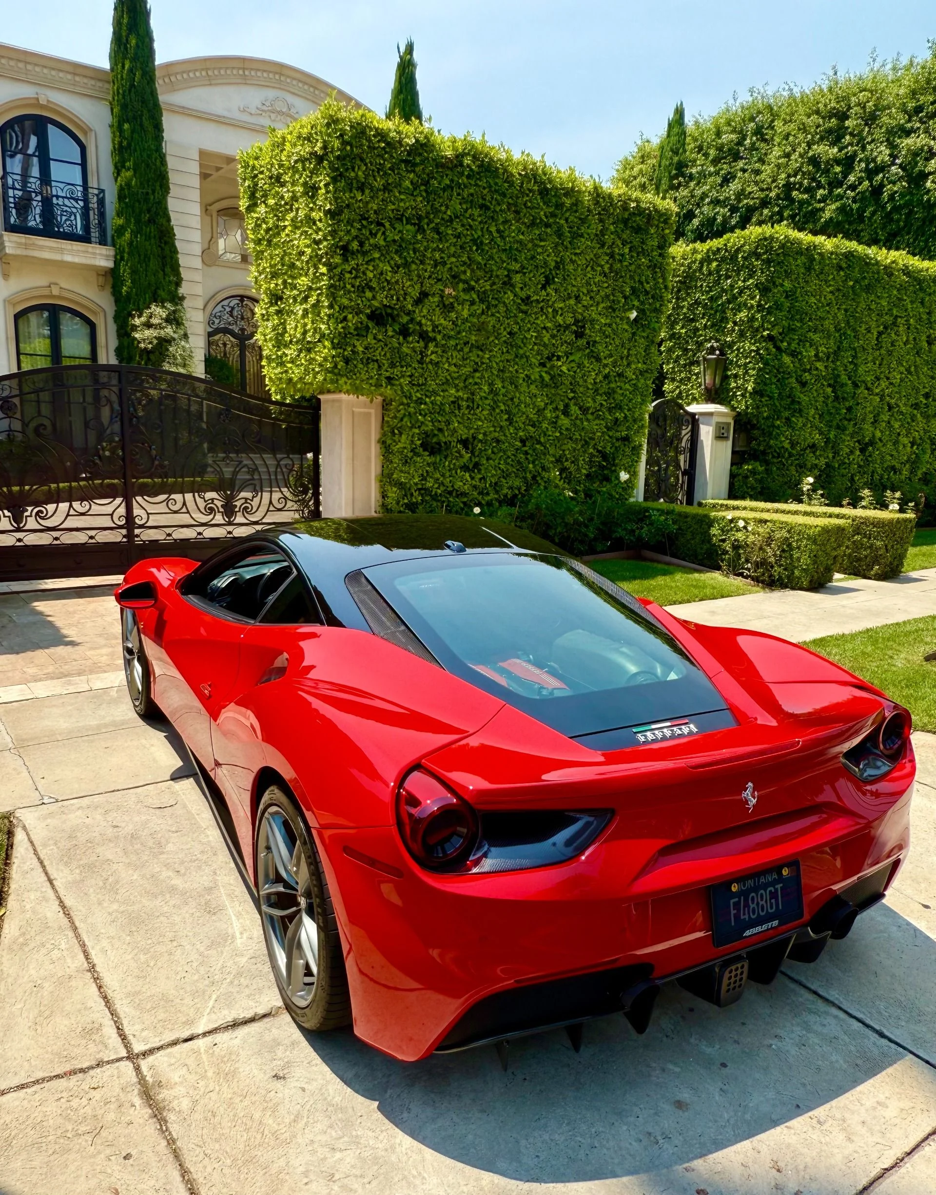 mph038_3095133944_Used_2016_Ferrari_488_GTB_1757699344_7cf7e5db93