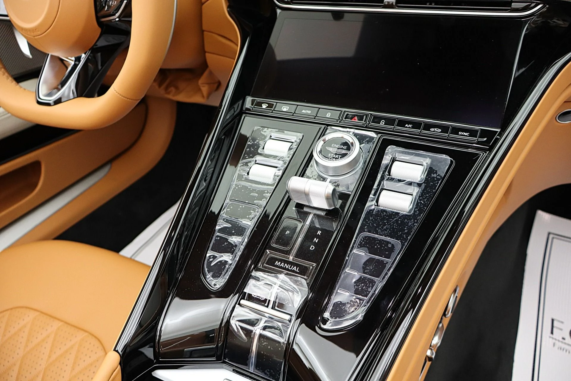 mph038_3111569322_New_2026_Aston_Martin_DB_12_Volante_58fc66bc1f