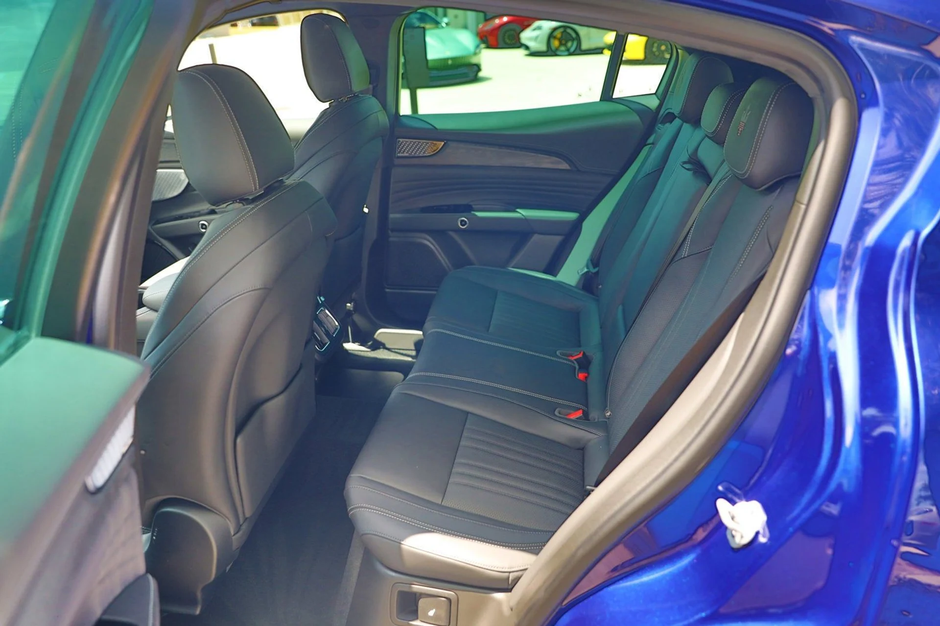 mph038_3116536475_4fa9e79352f14ac4bc3ce2c4ff93ee12_8146fe77a6